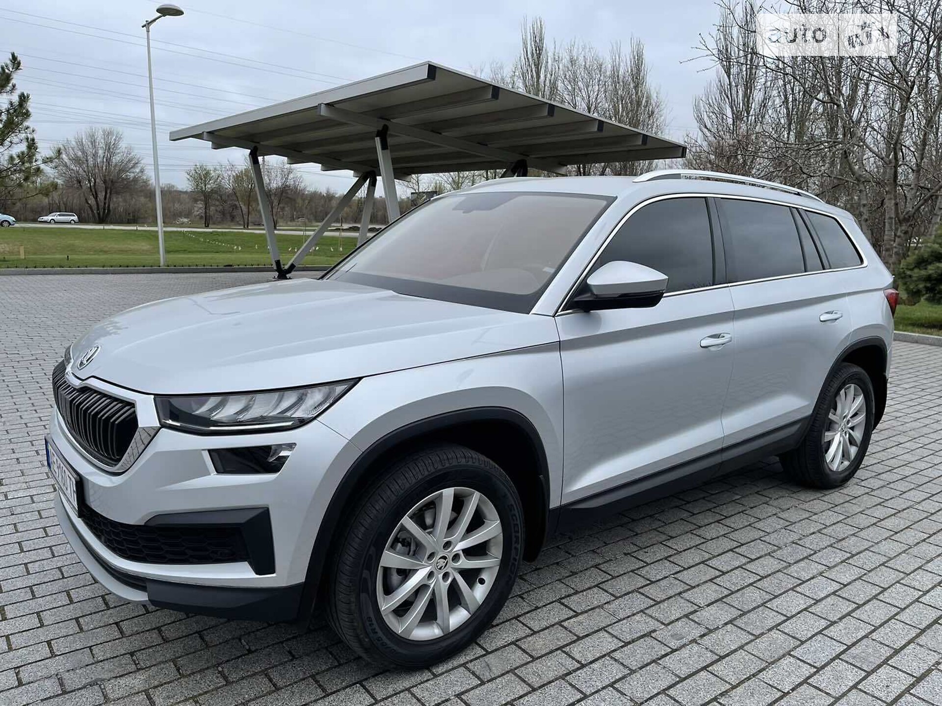 Головне фото звіту автомобіля SKODA KODIAQ 2022