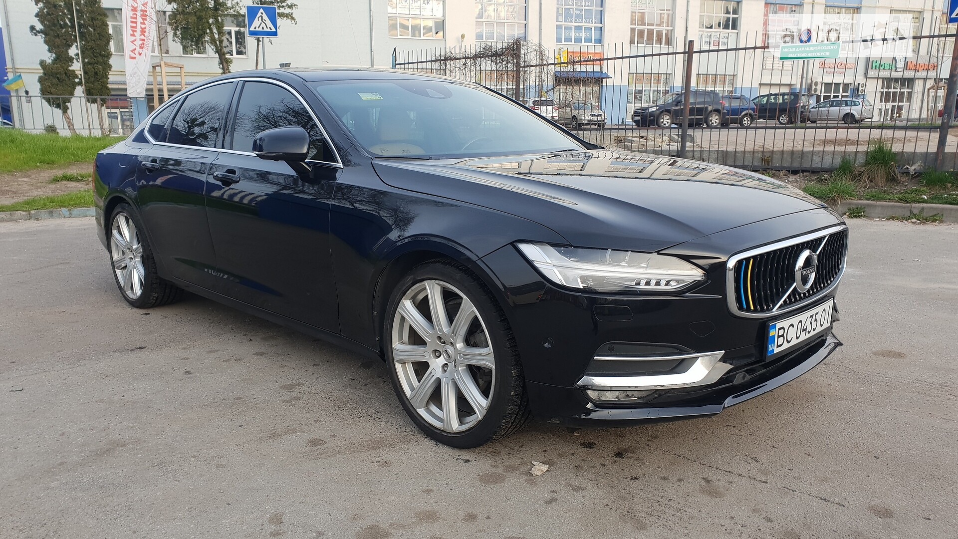 VOLVO S90 2016