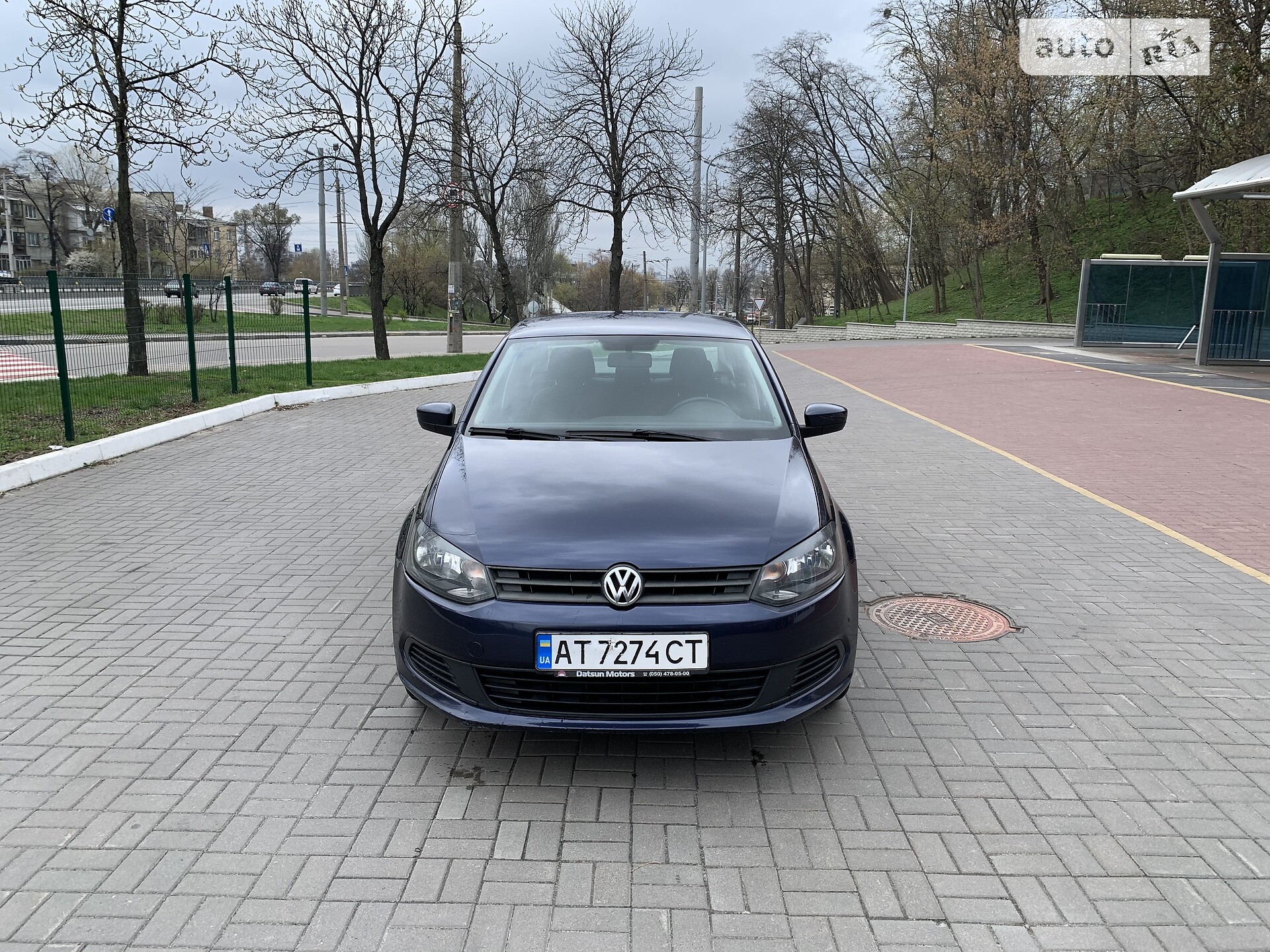 VOLKSWAGEN POLO 2012