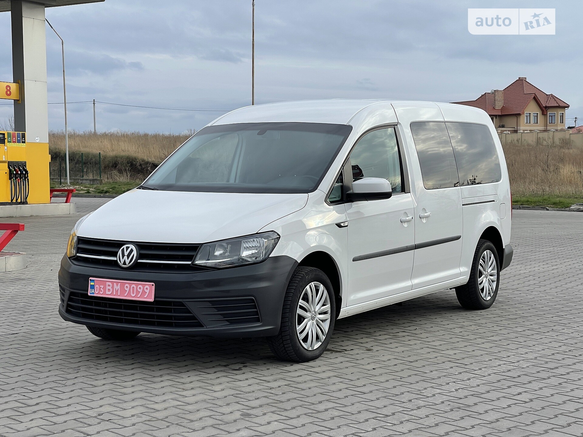 VOLKSWAGEN CADDY 2016