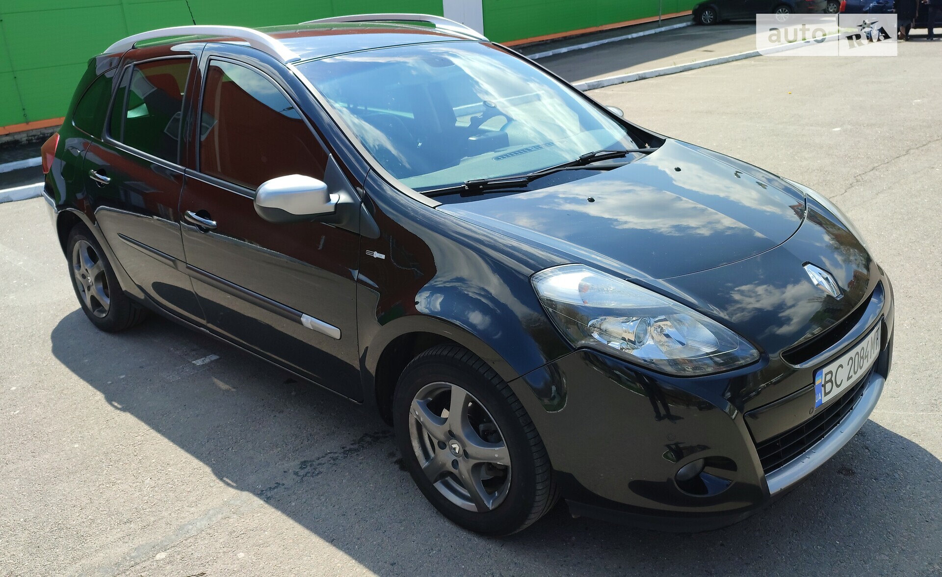 Головне фото звіту автомобіля RENAULT CLIO 2012