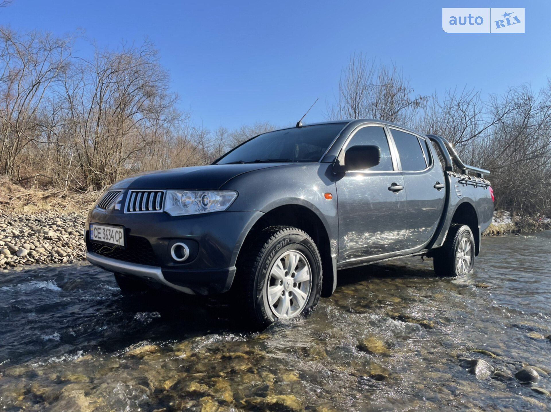 MITSUBISHI L 200 2011