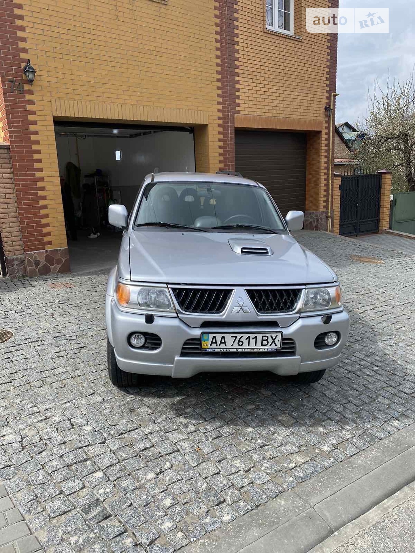 MITSUBISHI PAJERO 2006