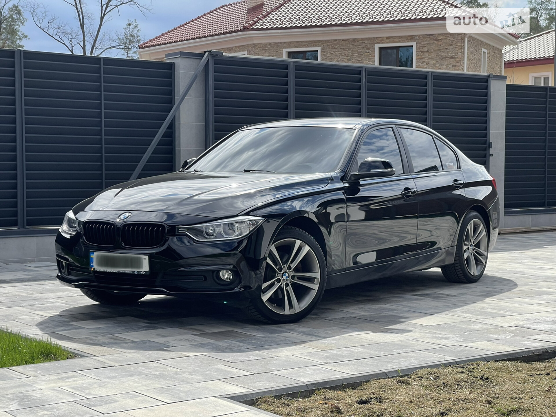 BMW 320ХI 2016