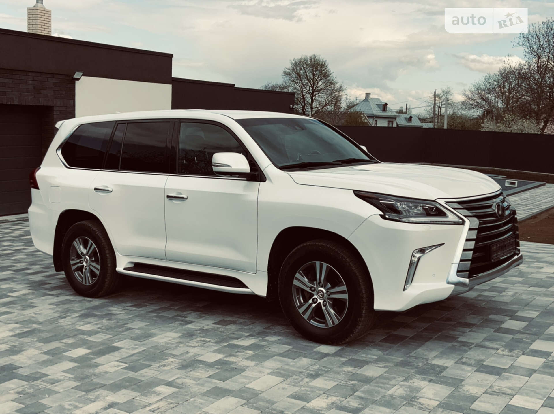 LEXUS LX 450D 2018