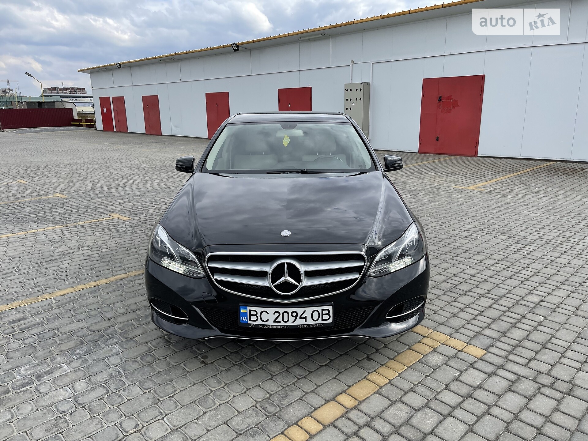 MERCEDES-BENZ E 200 2013