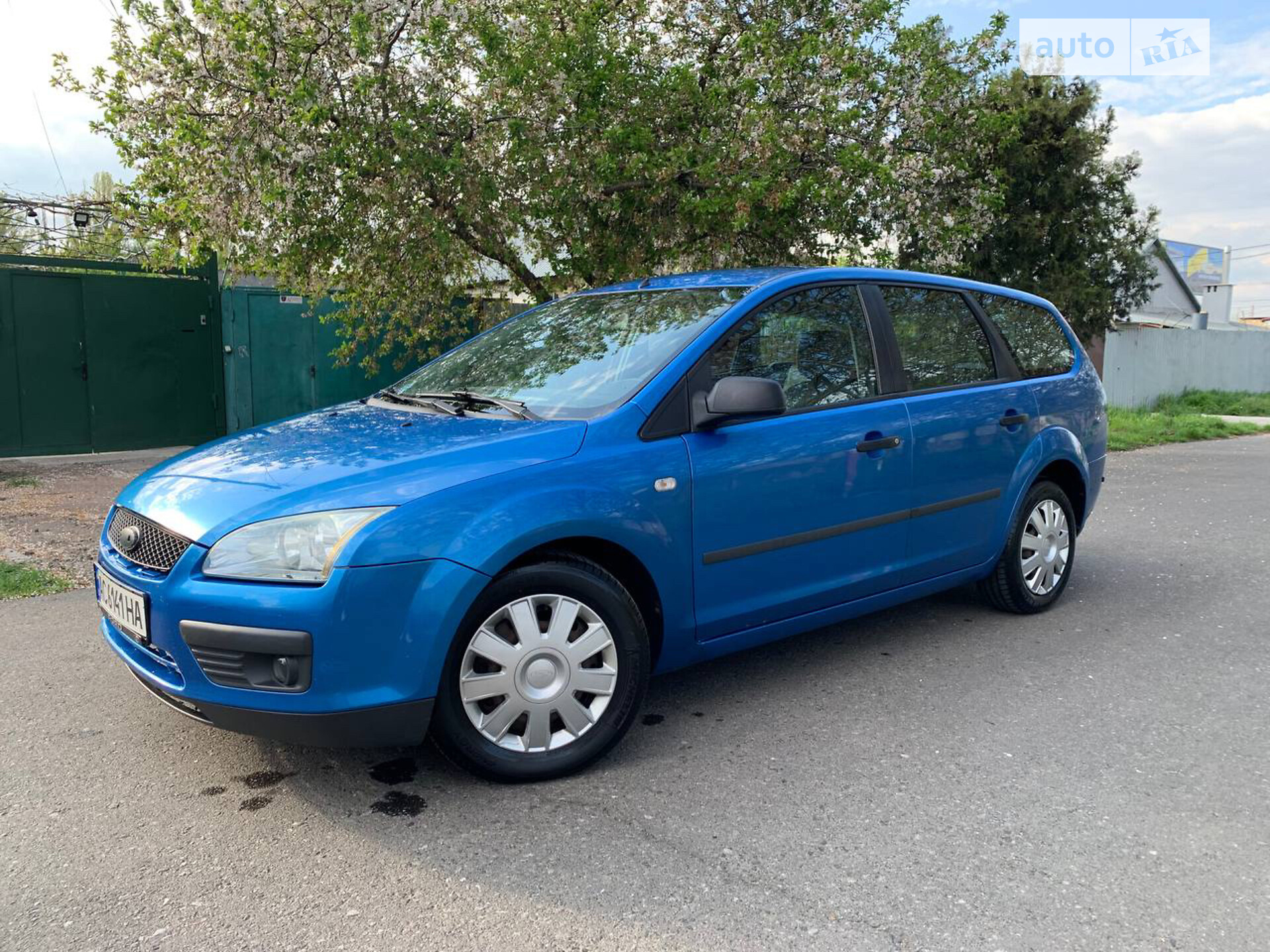 Головне фото звіту автомобіля FORD FOCUS 2005