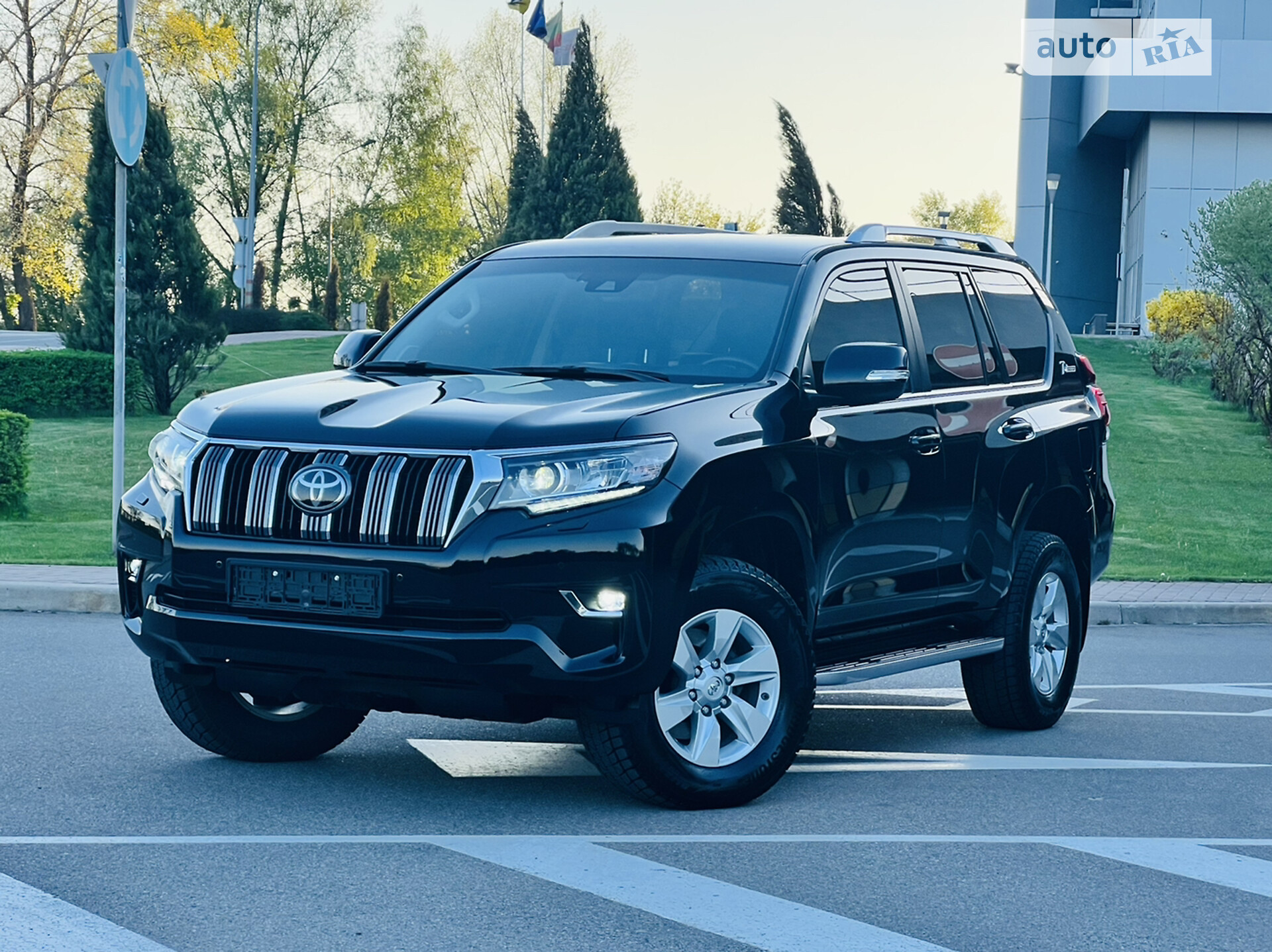 Головне фото звіту автомобіля TOYOTA LAND CRUISER PRADO 150 2020