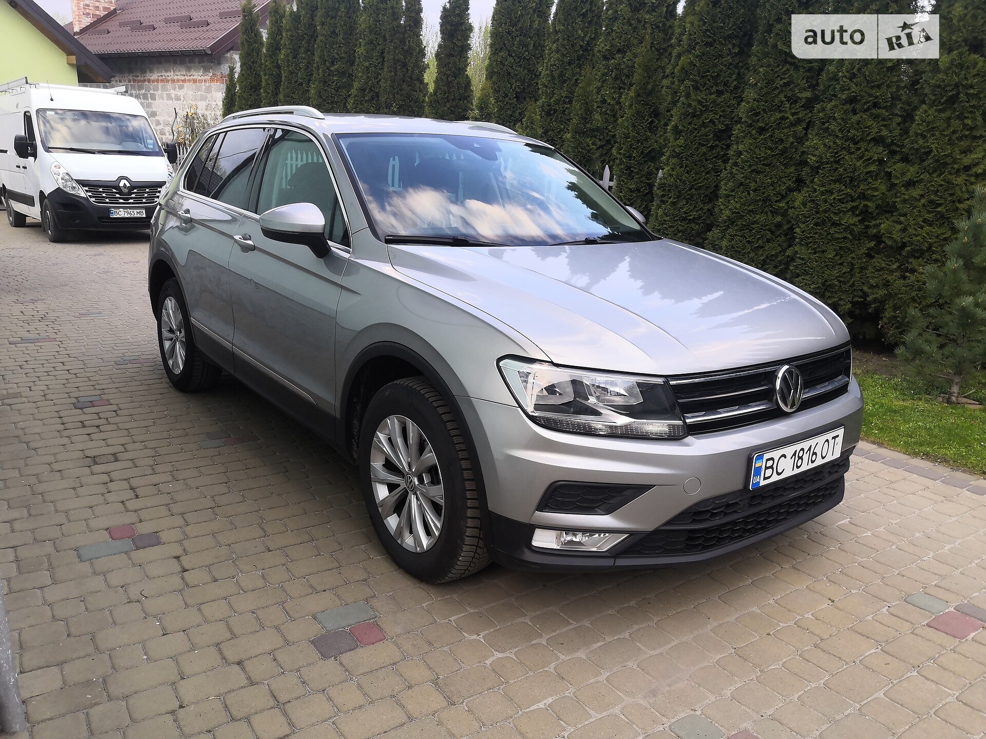 VOLKSWAGEN TIGUAN 2017