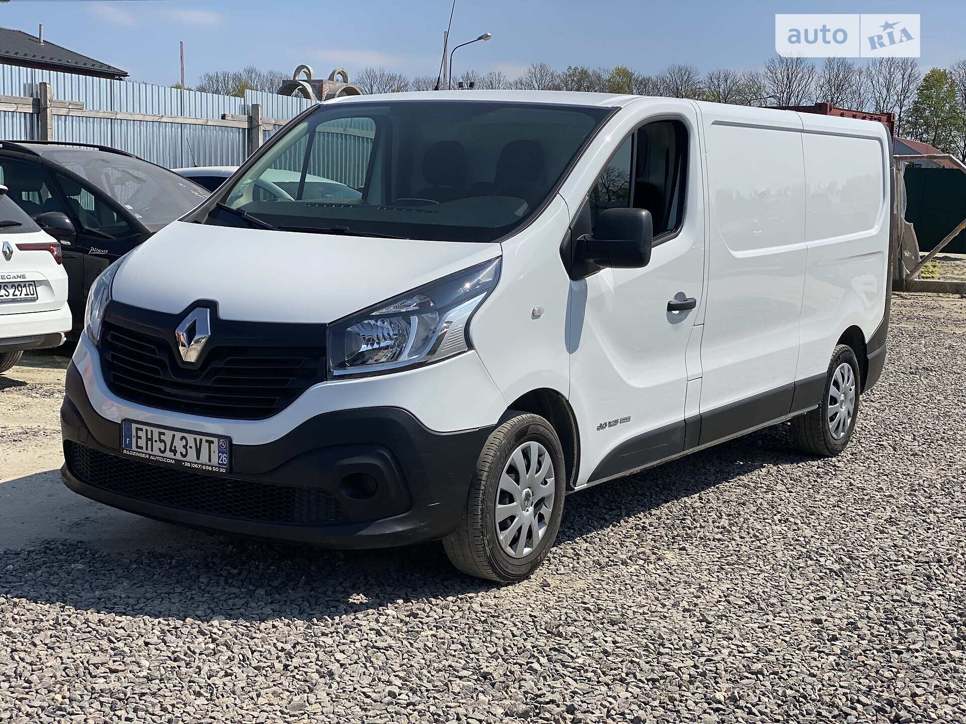 RENAULT TRAFIC 2016