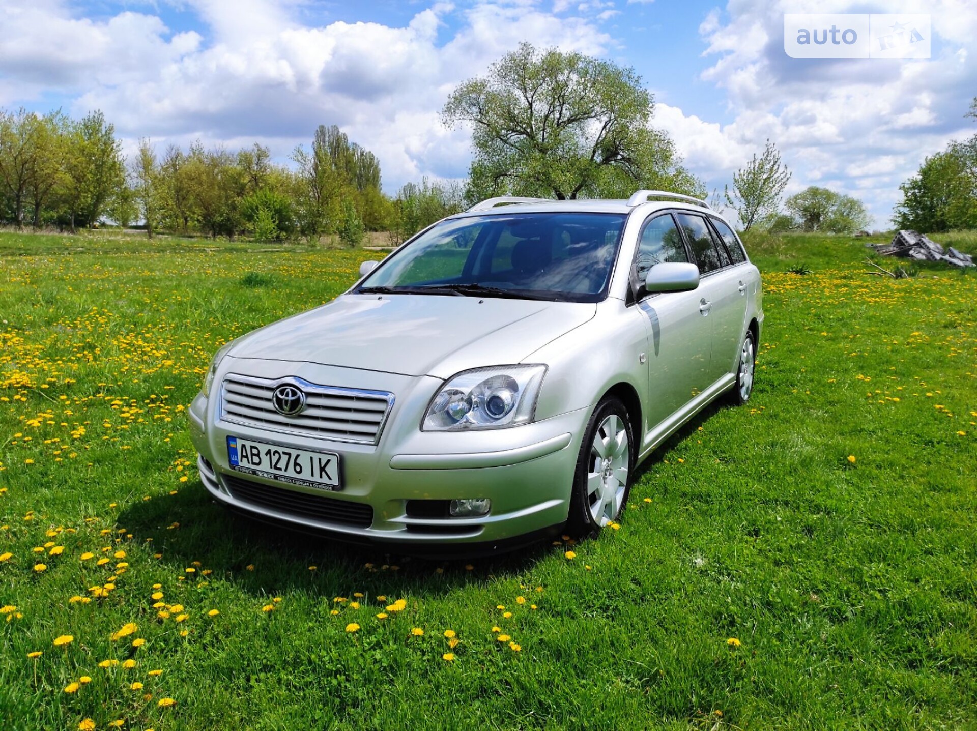 TOYOTA AVENSIS 2004