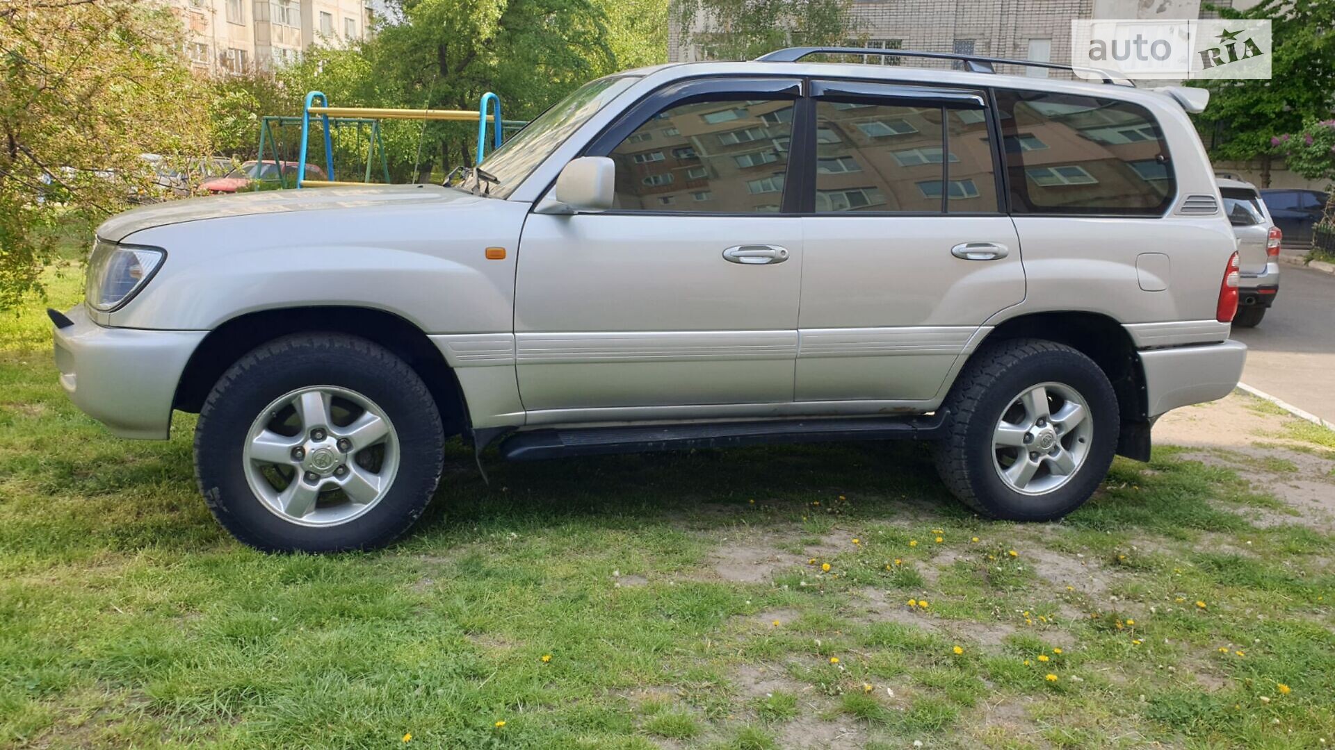 TOYOTA LAND CRUISER UZJ100L