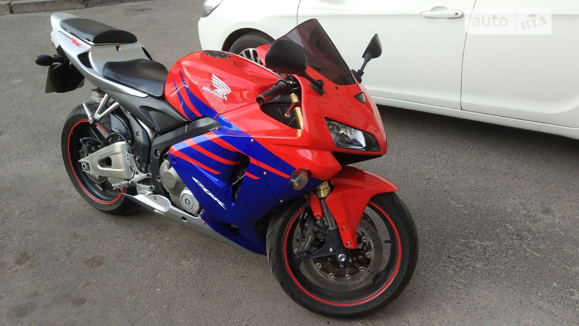 HONDA CBR 600RR 2005