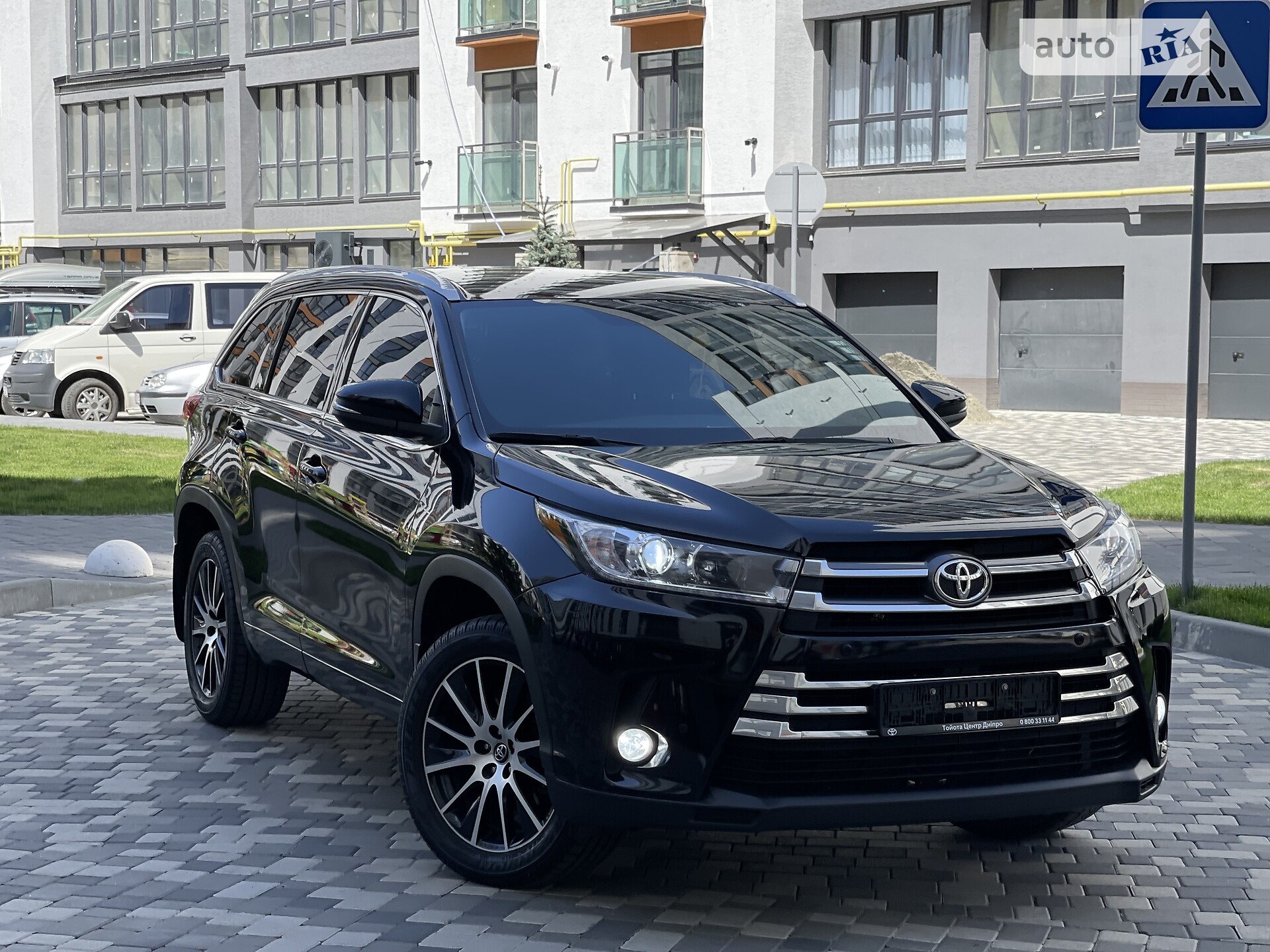TOYOTA HIGHLANDER 2019