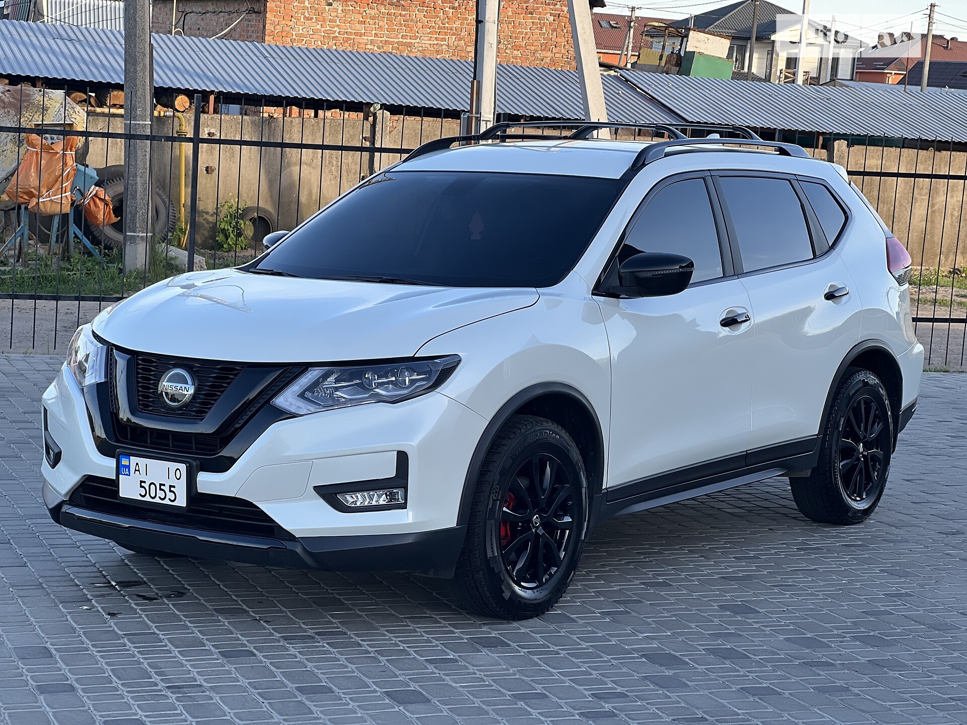 NISSAN ROGUE 2018