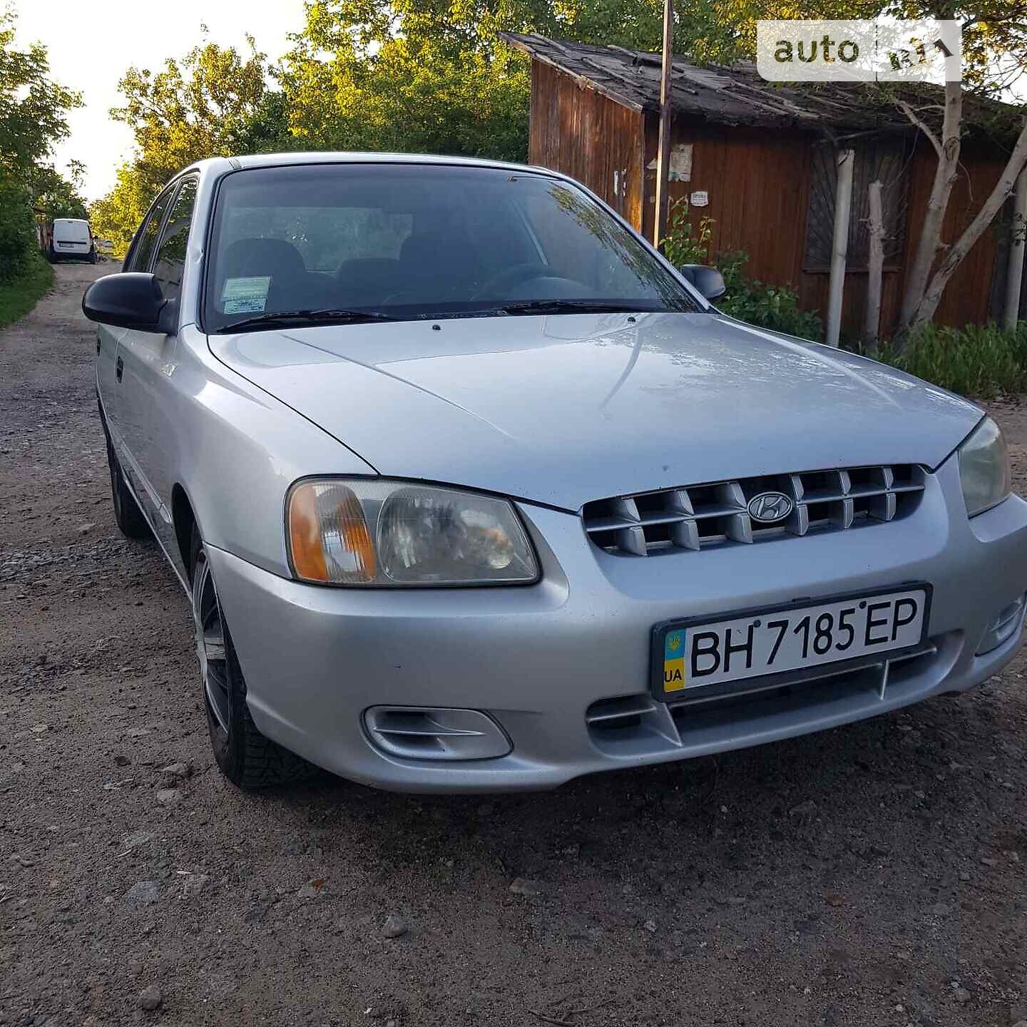 Hyundai Accent 2000