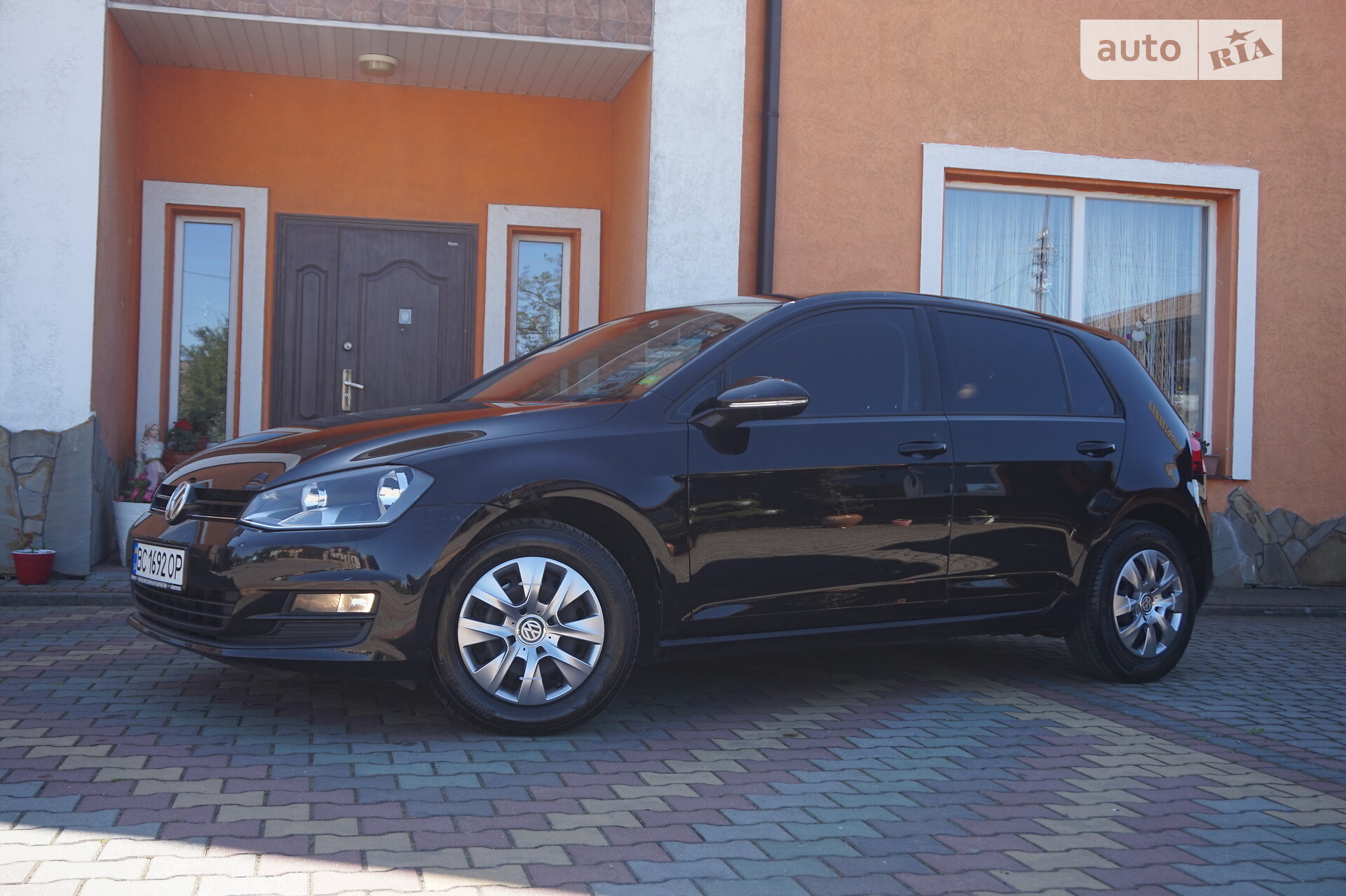 VOLKSWAGEN GOLF 2016