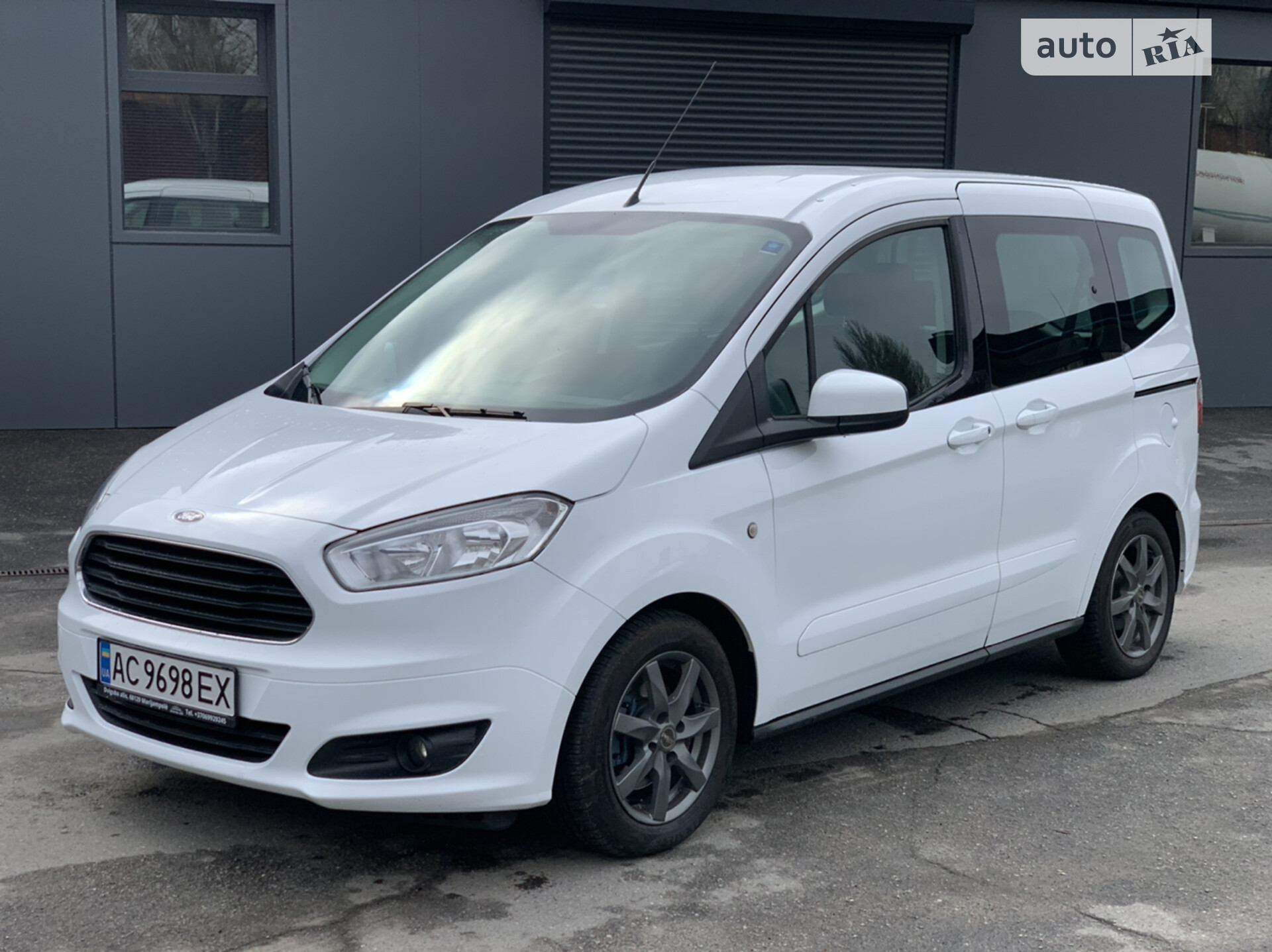 FORD TOURNEO COURIER 2016