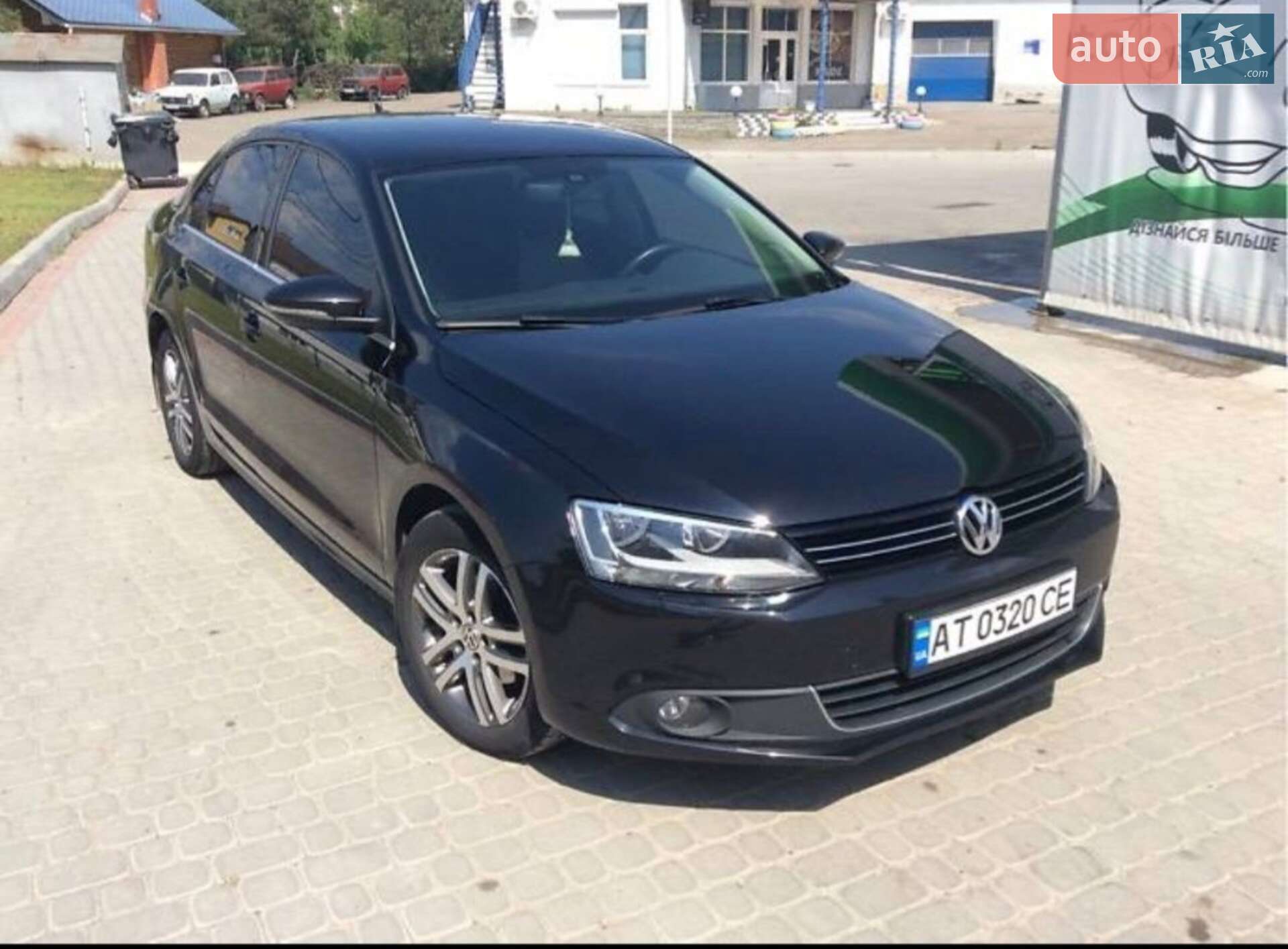 VOLKSWAGEN JETTA 2012
