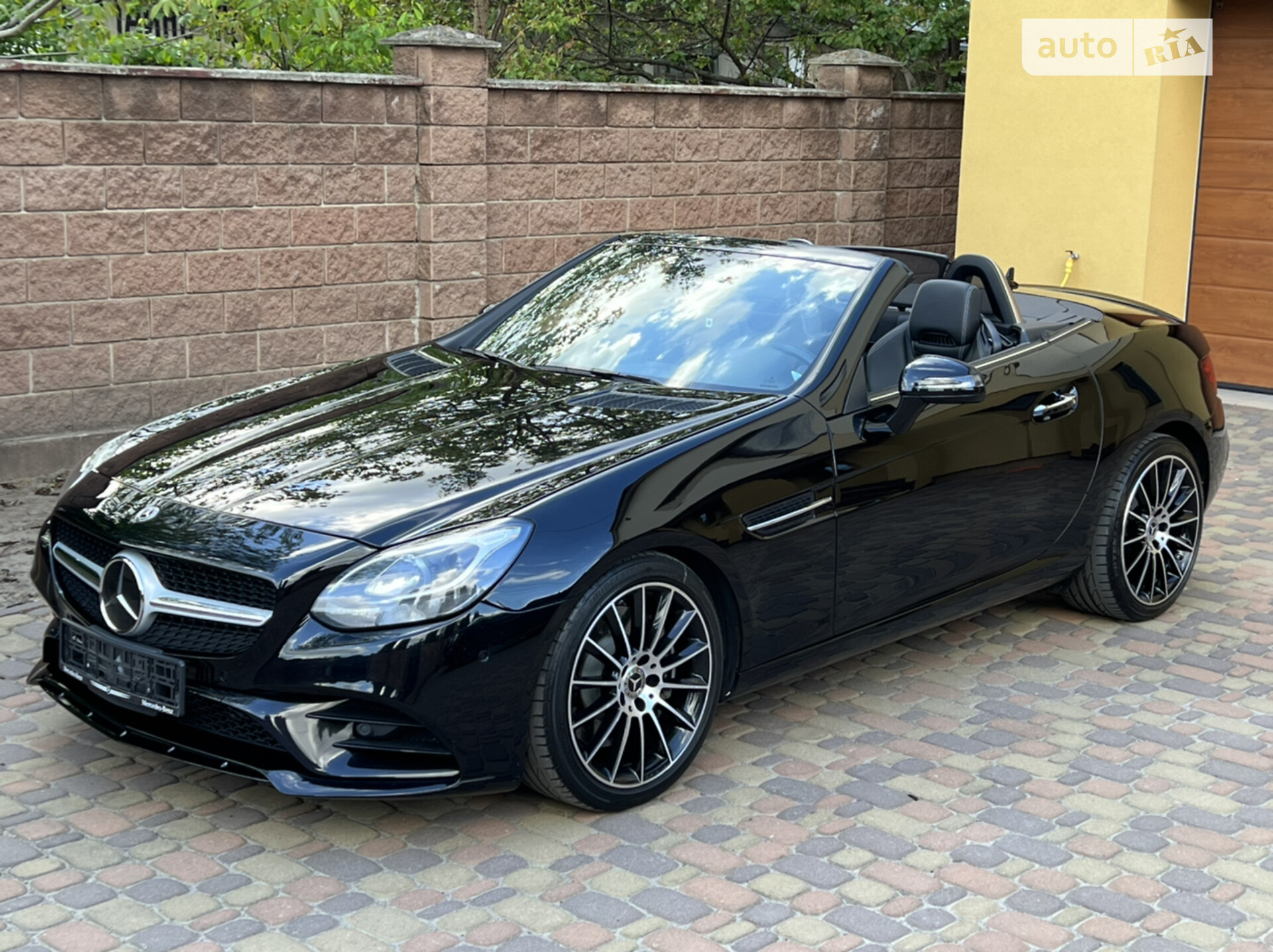 MERCEDES-BENZ SLC 300 2018