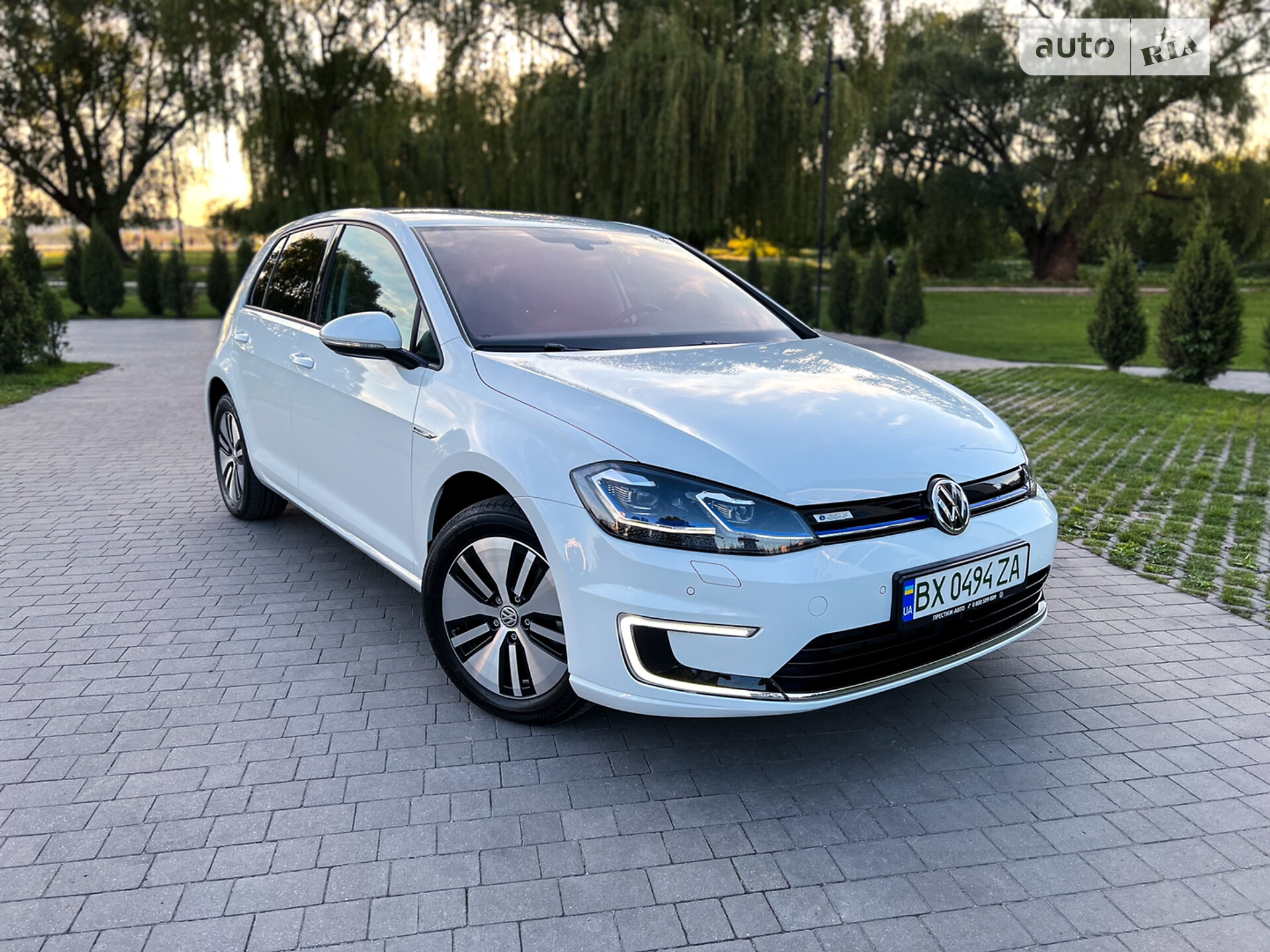 VOLKSWAGEN GOLF 2017