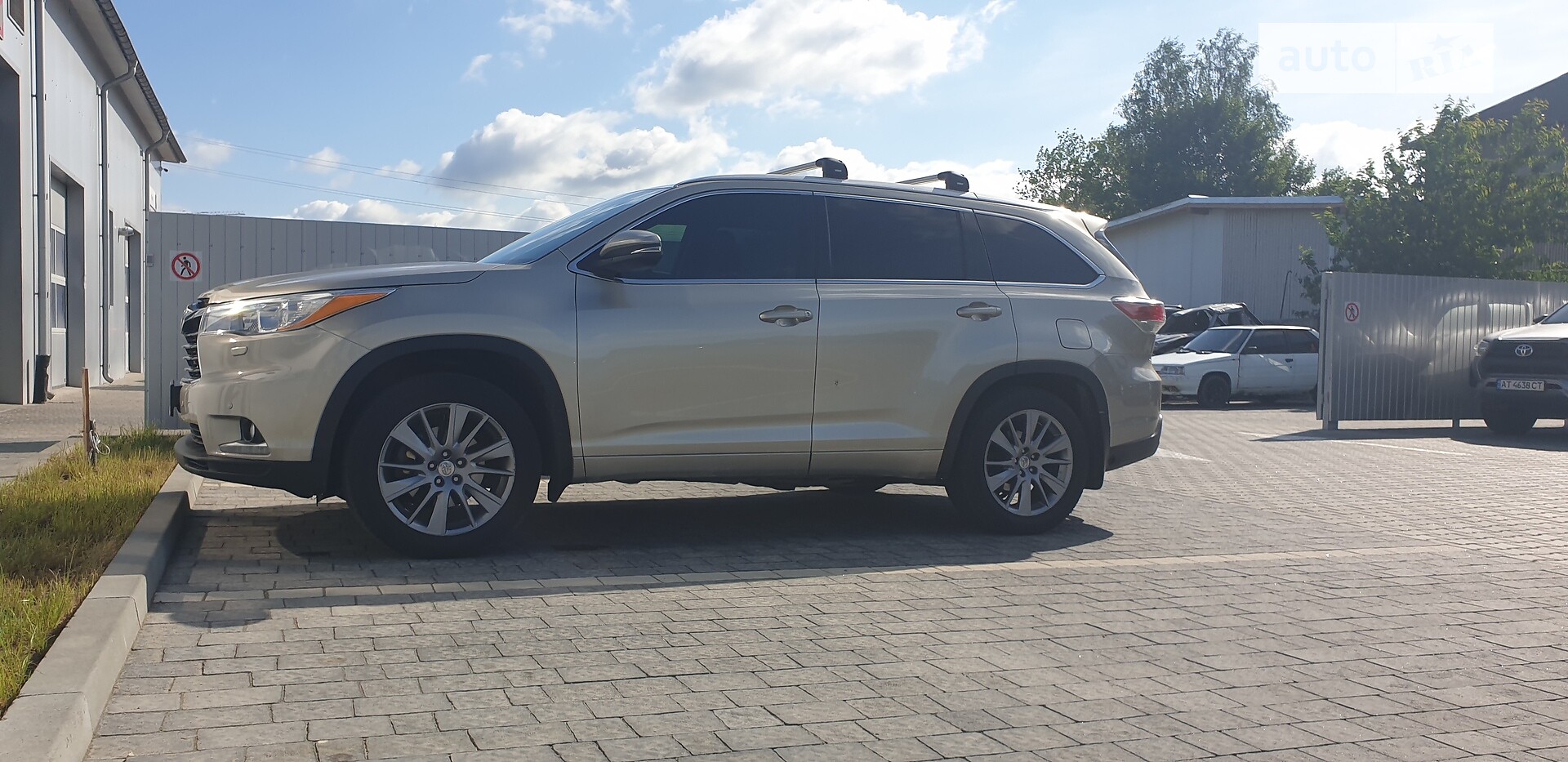 TOYOTA HIGHLANDER 2014