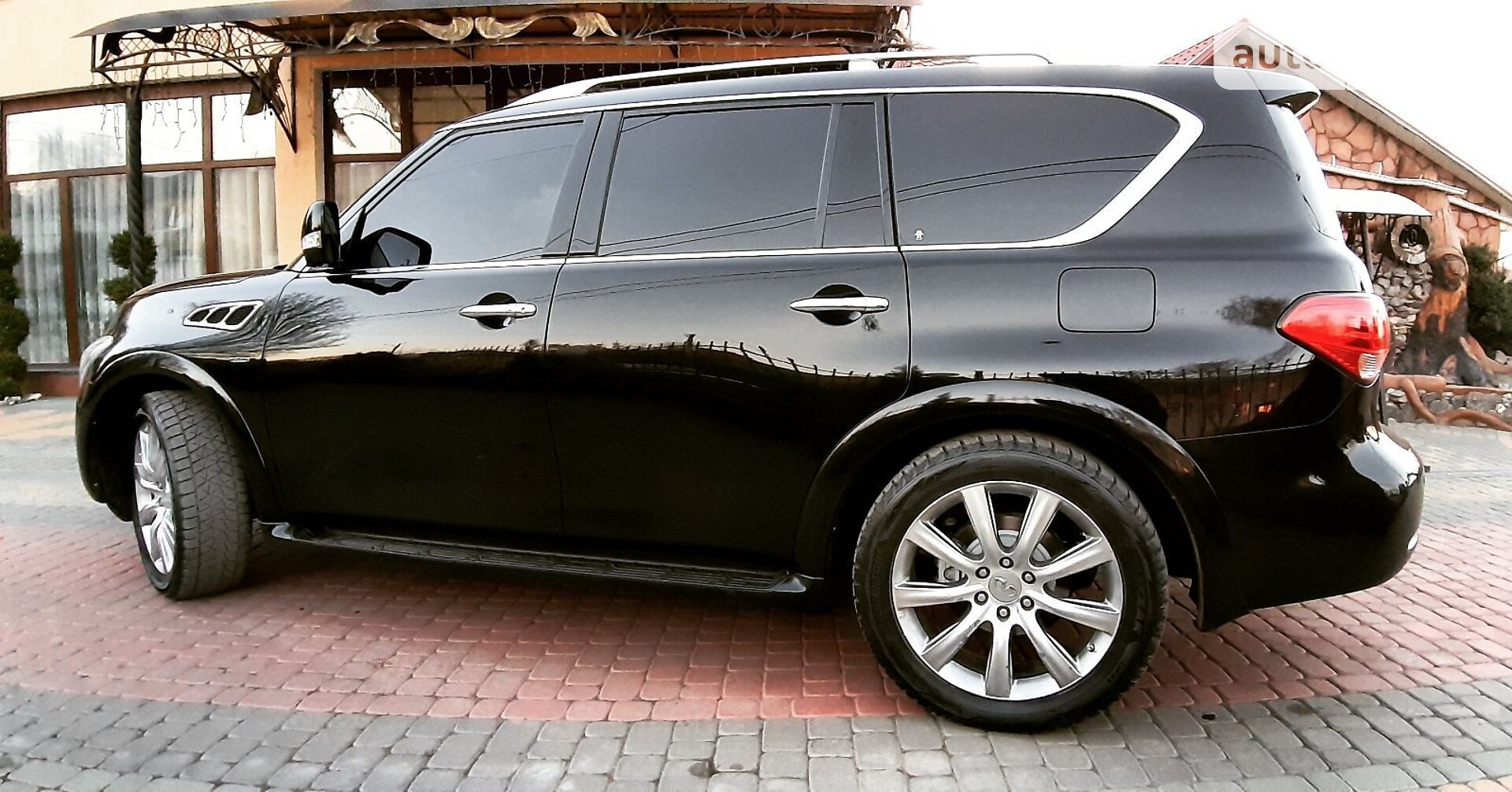 Infiniti QX56 2010