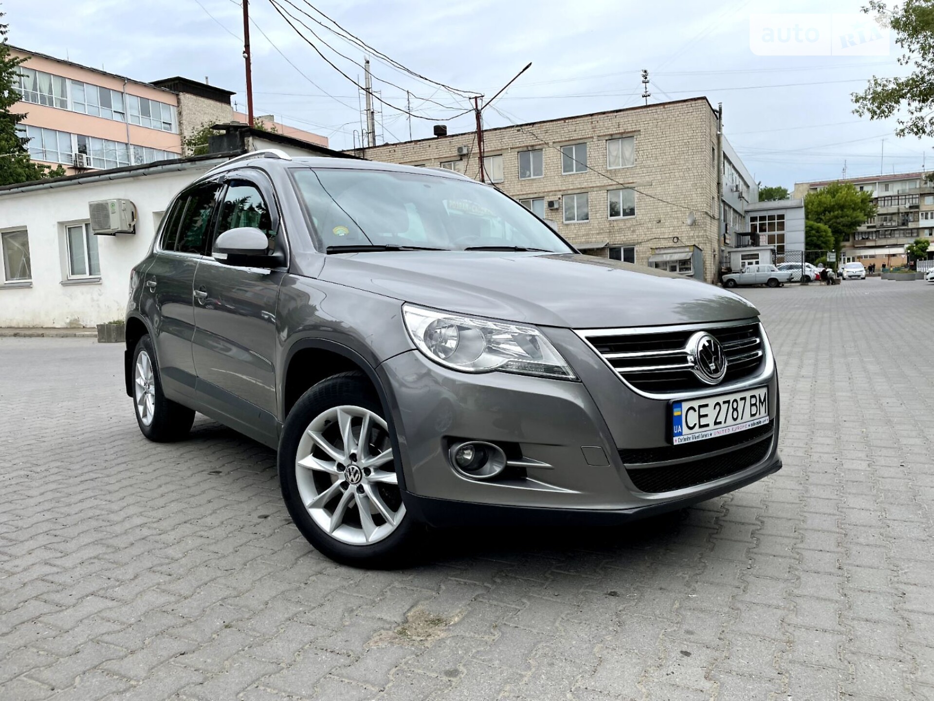 VOLKSWAGEN TIGUAN 2010