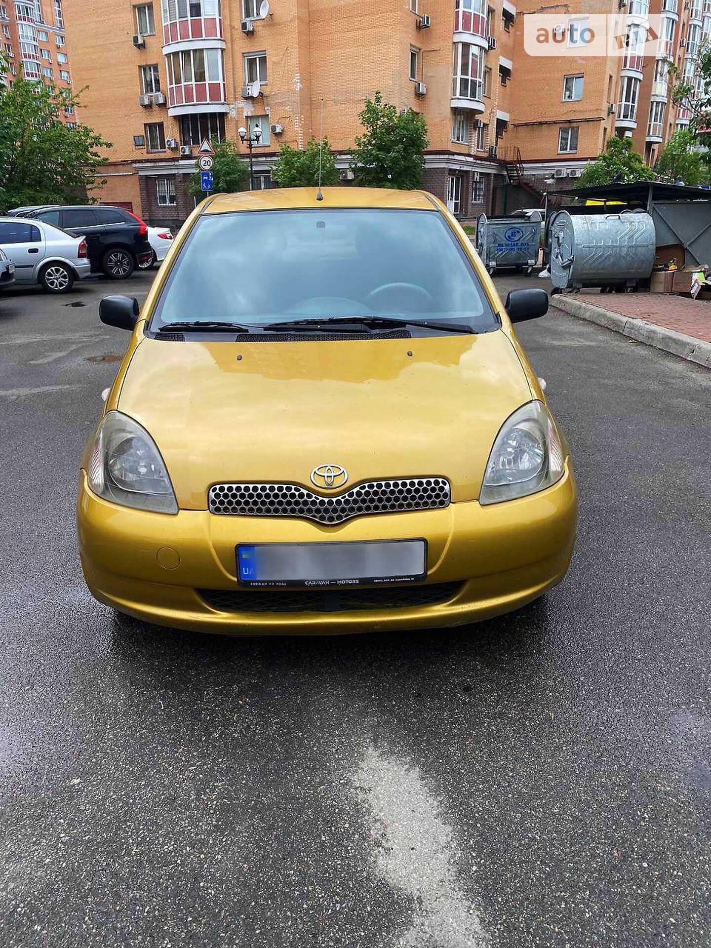 TOYOTA YARIS 2002