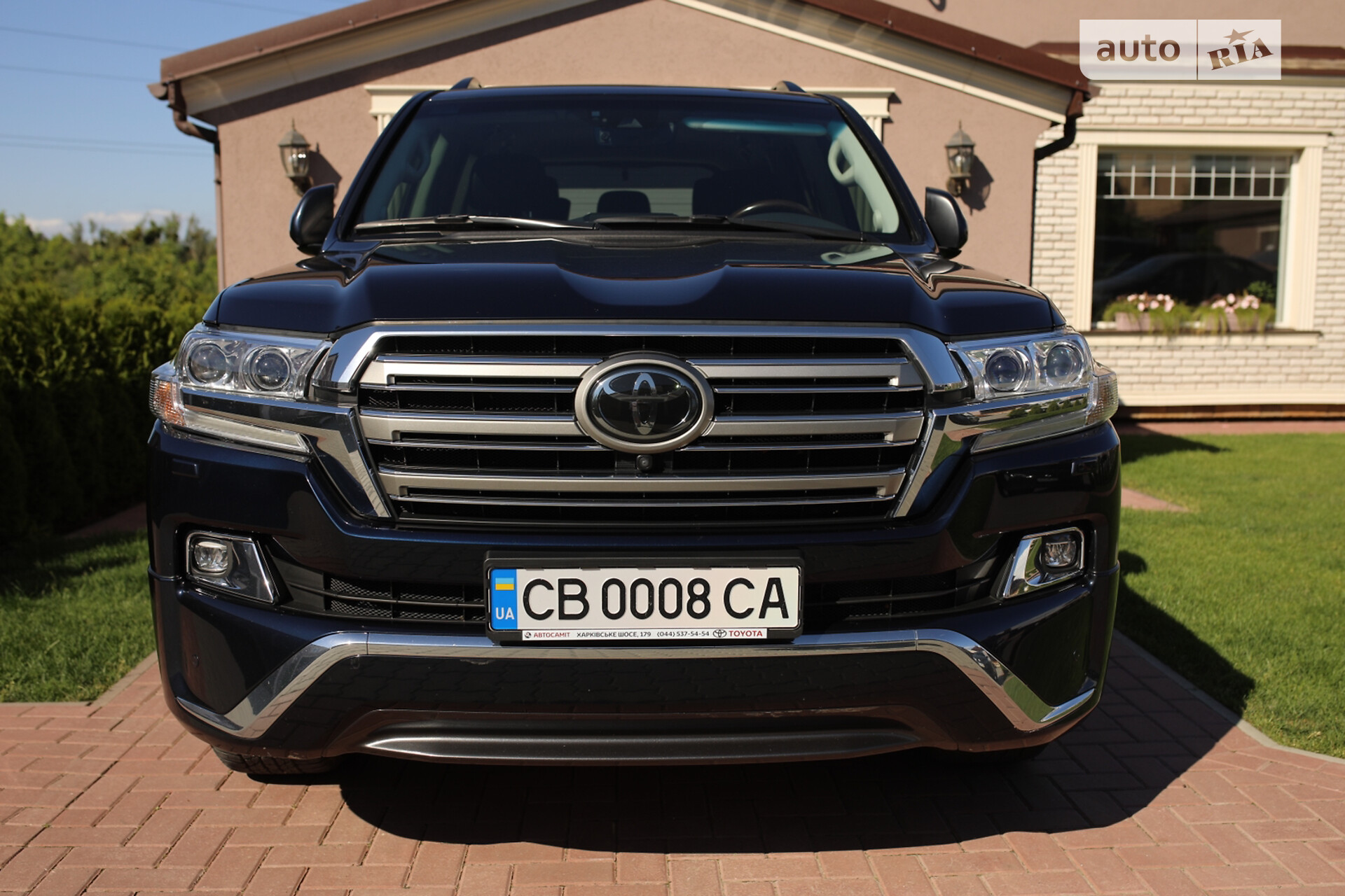 TOYOTA LAND CRUISER 200 2018