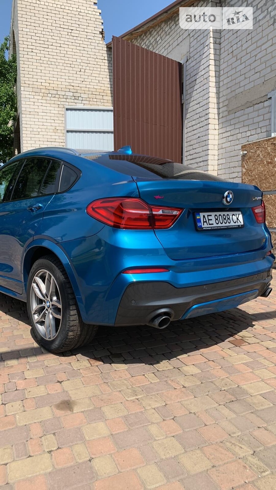 Головне фото звіту автомобіля BMW X4 2016