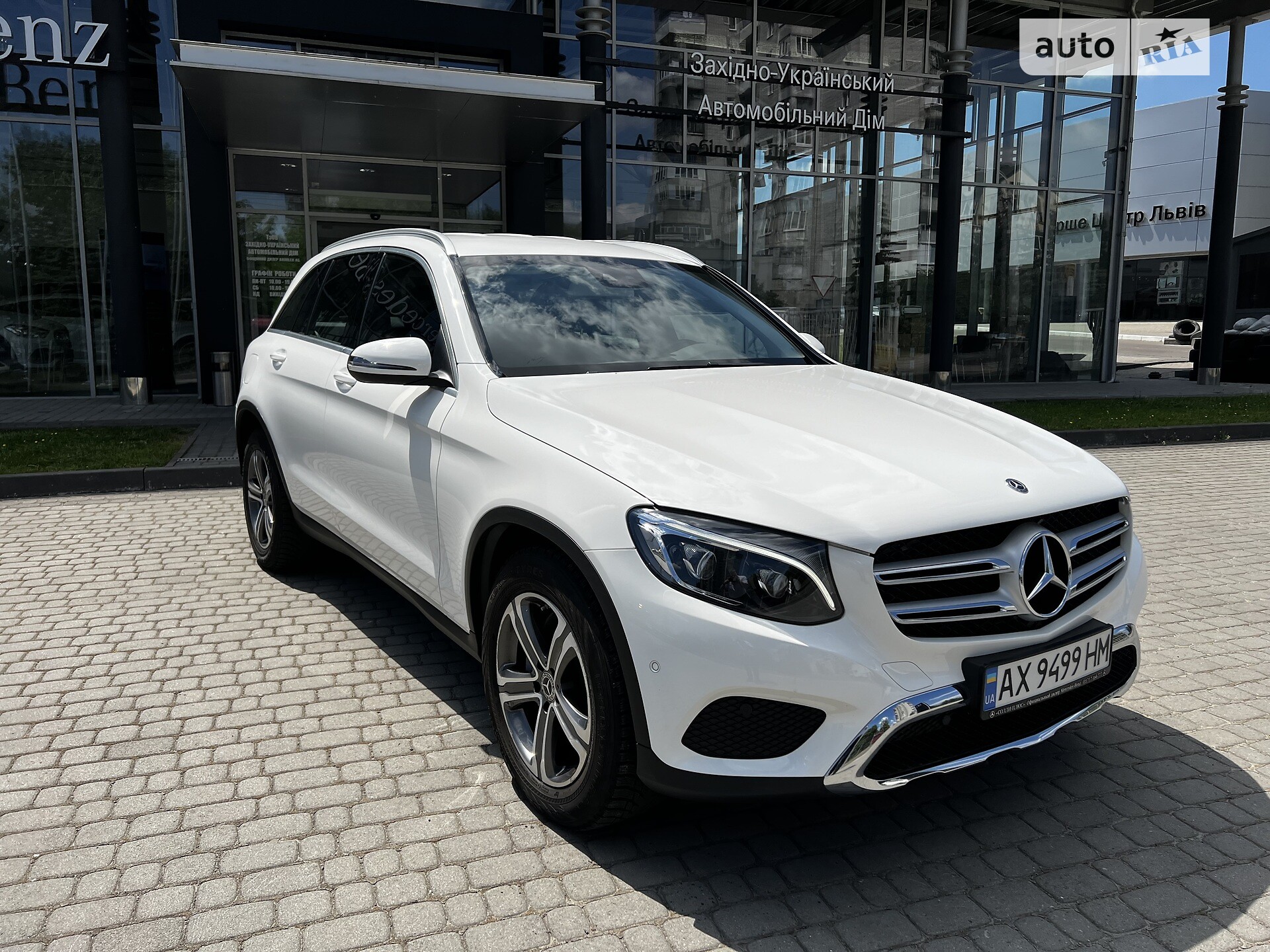 MERCEDES-BENZ GLC 220D 2017