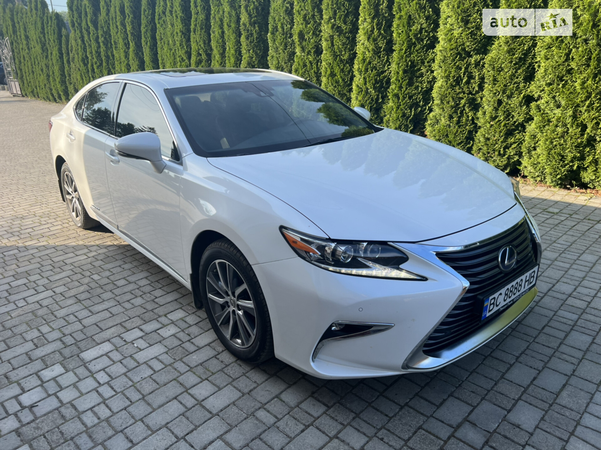 LEXUS ES 300H 2016