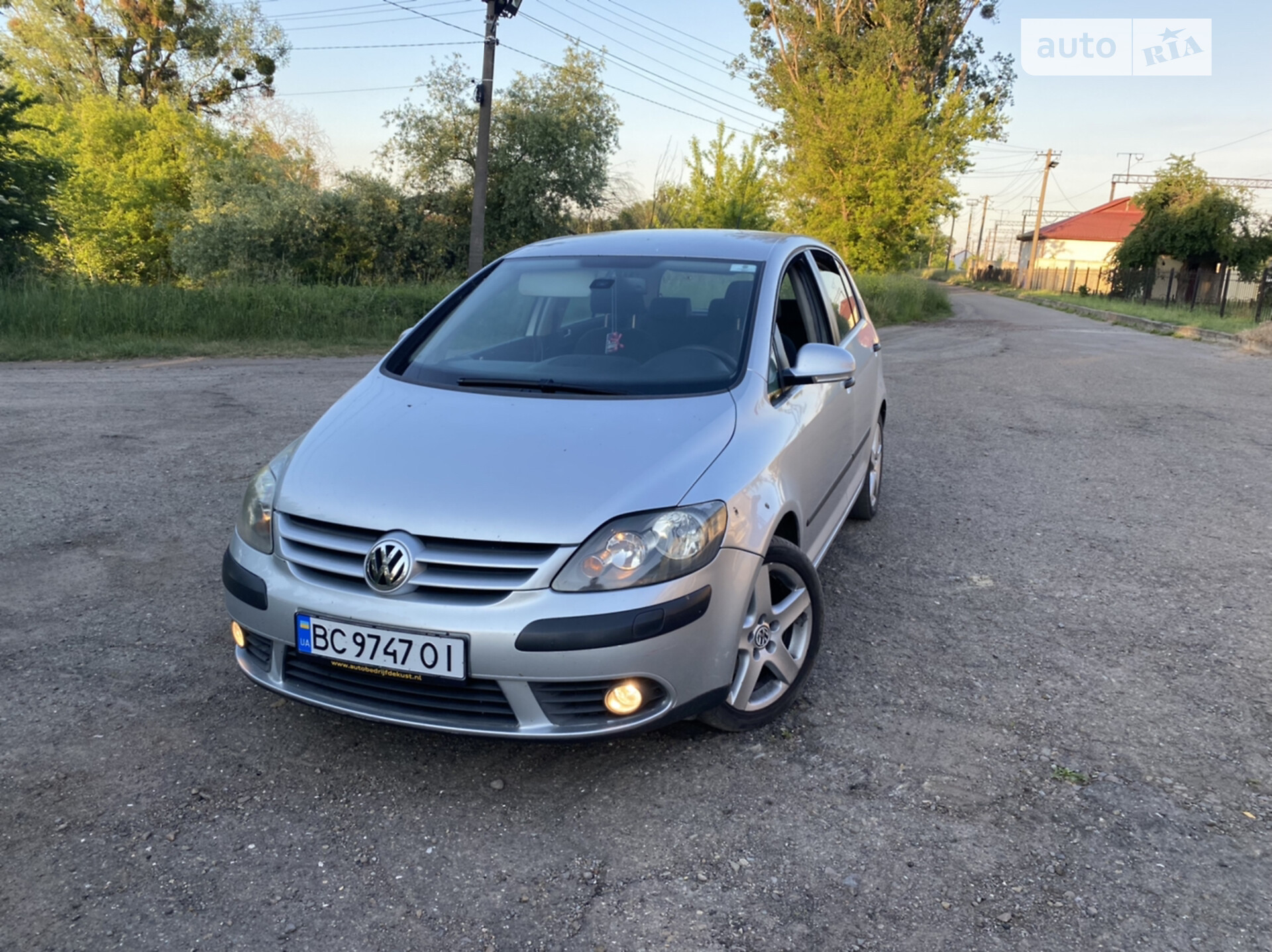 VOLKSWAGEN GOLF 2005