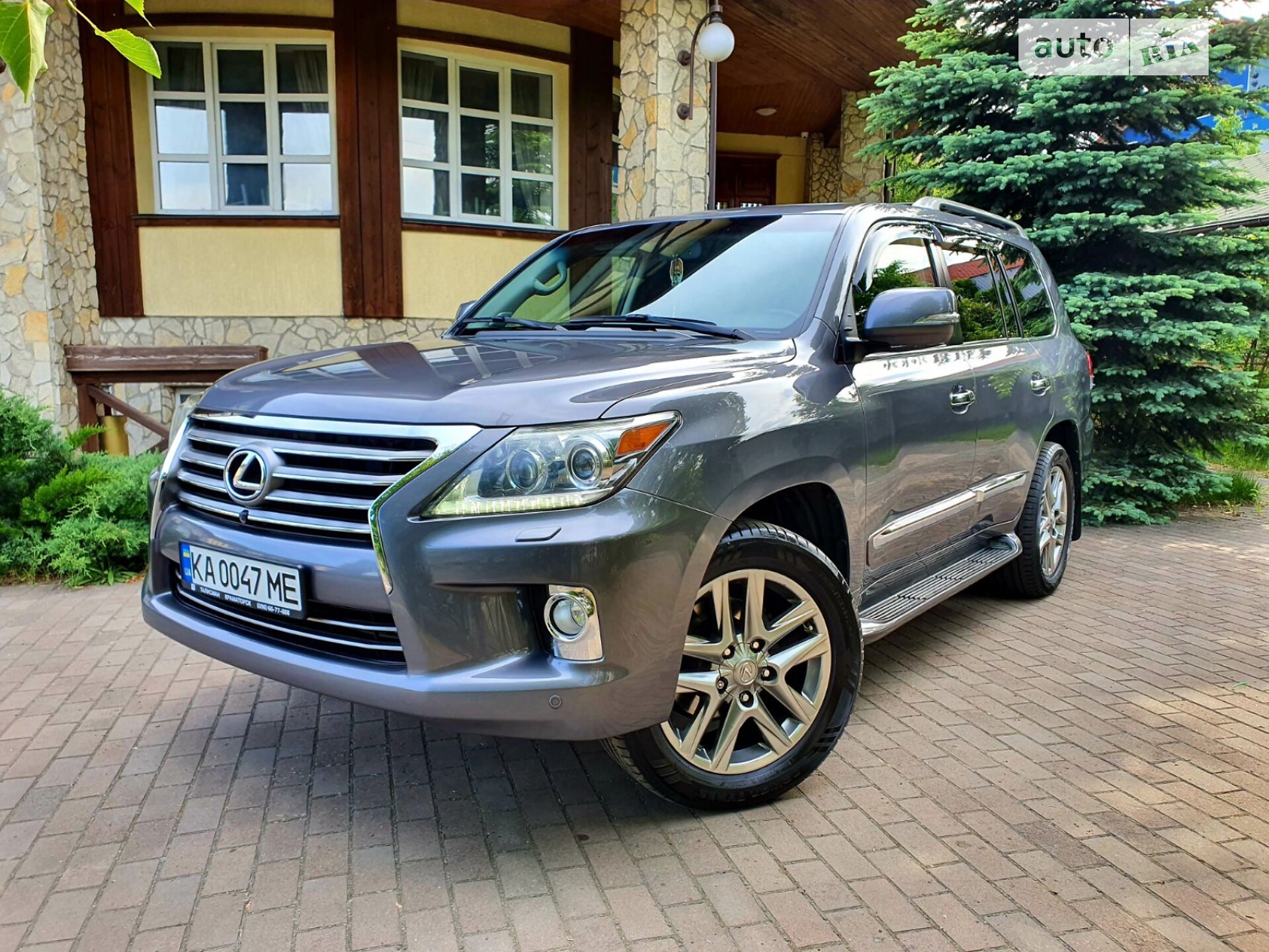LEXUS LX 570