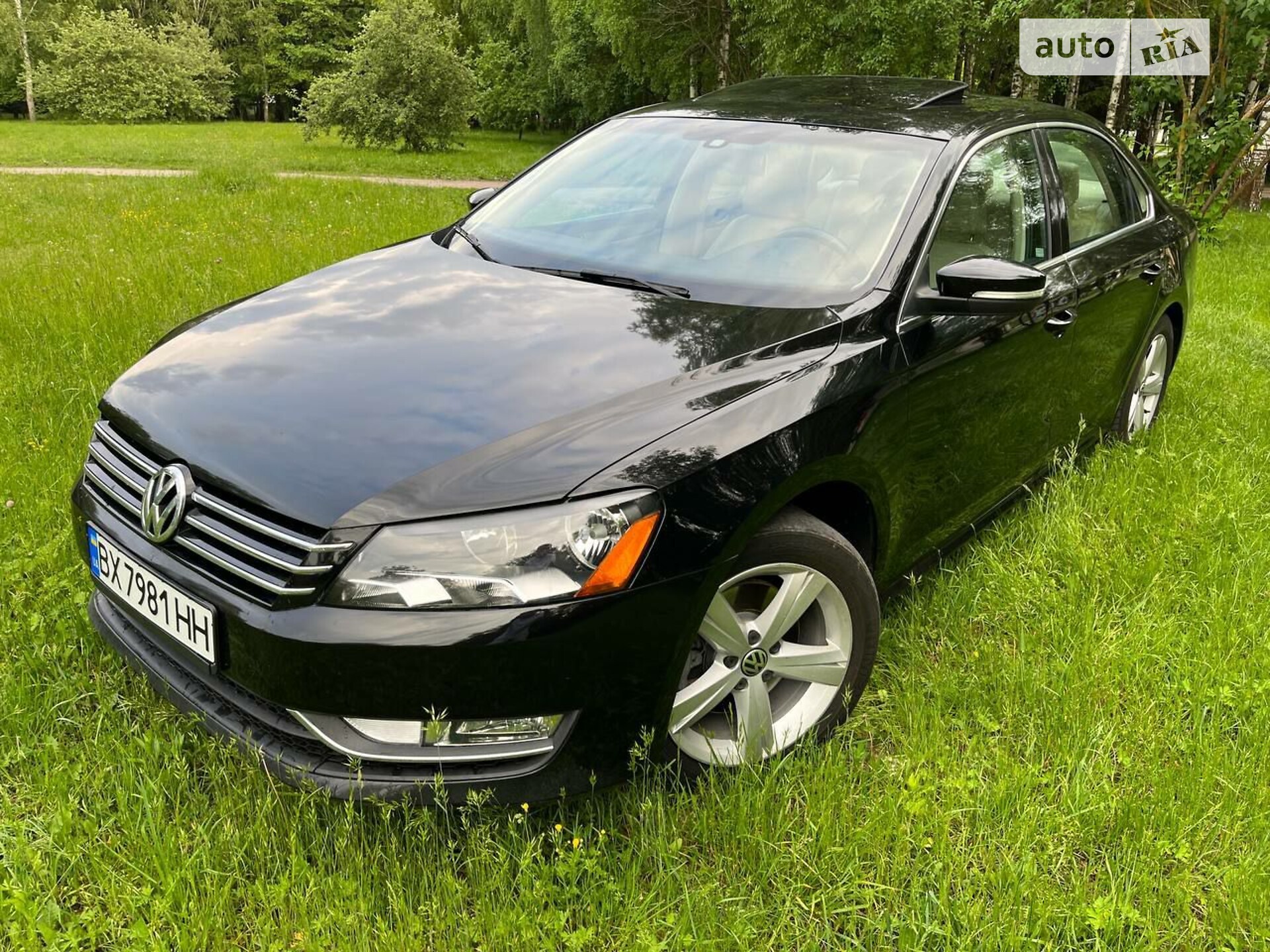 VOLKSWAGEN PASSAT 2012