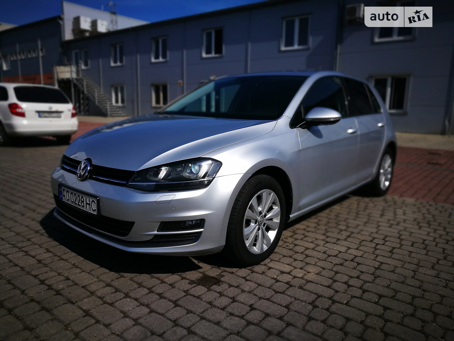 VOLKSWAGEN GOLF 2016