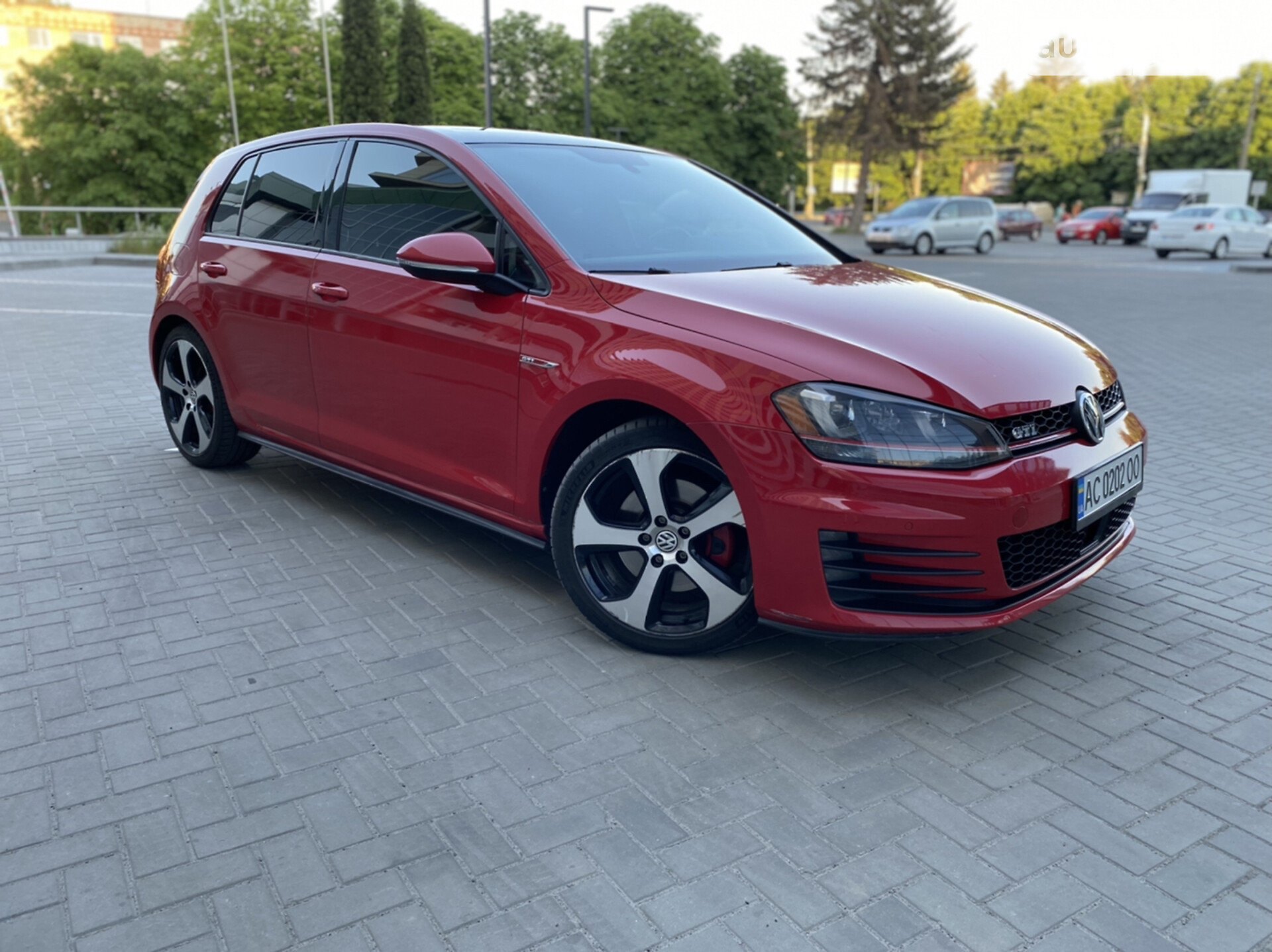 VOLKSWAGEN GOLF 2014