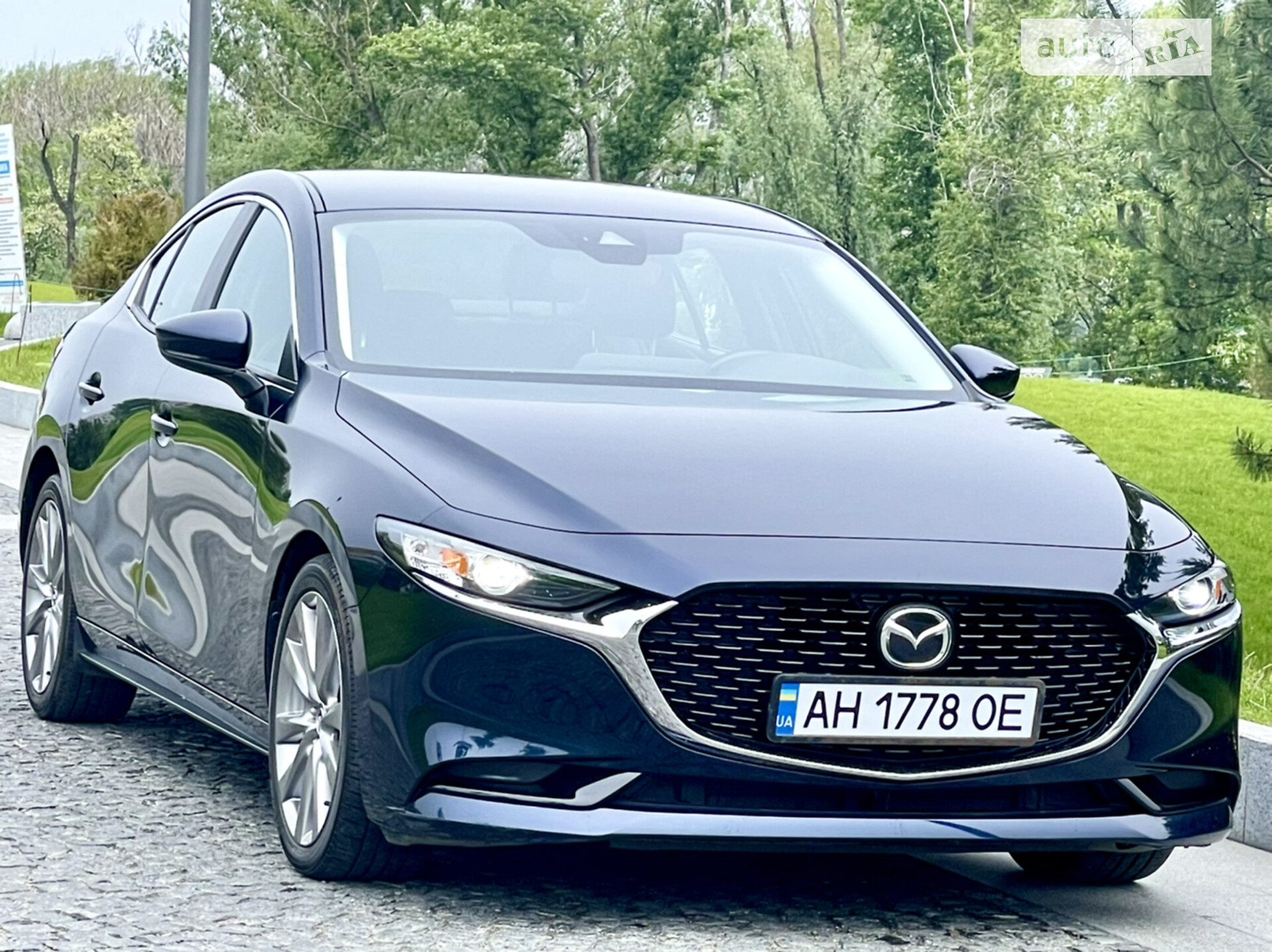 MAZDA 3 2019