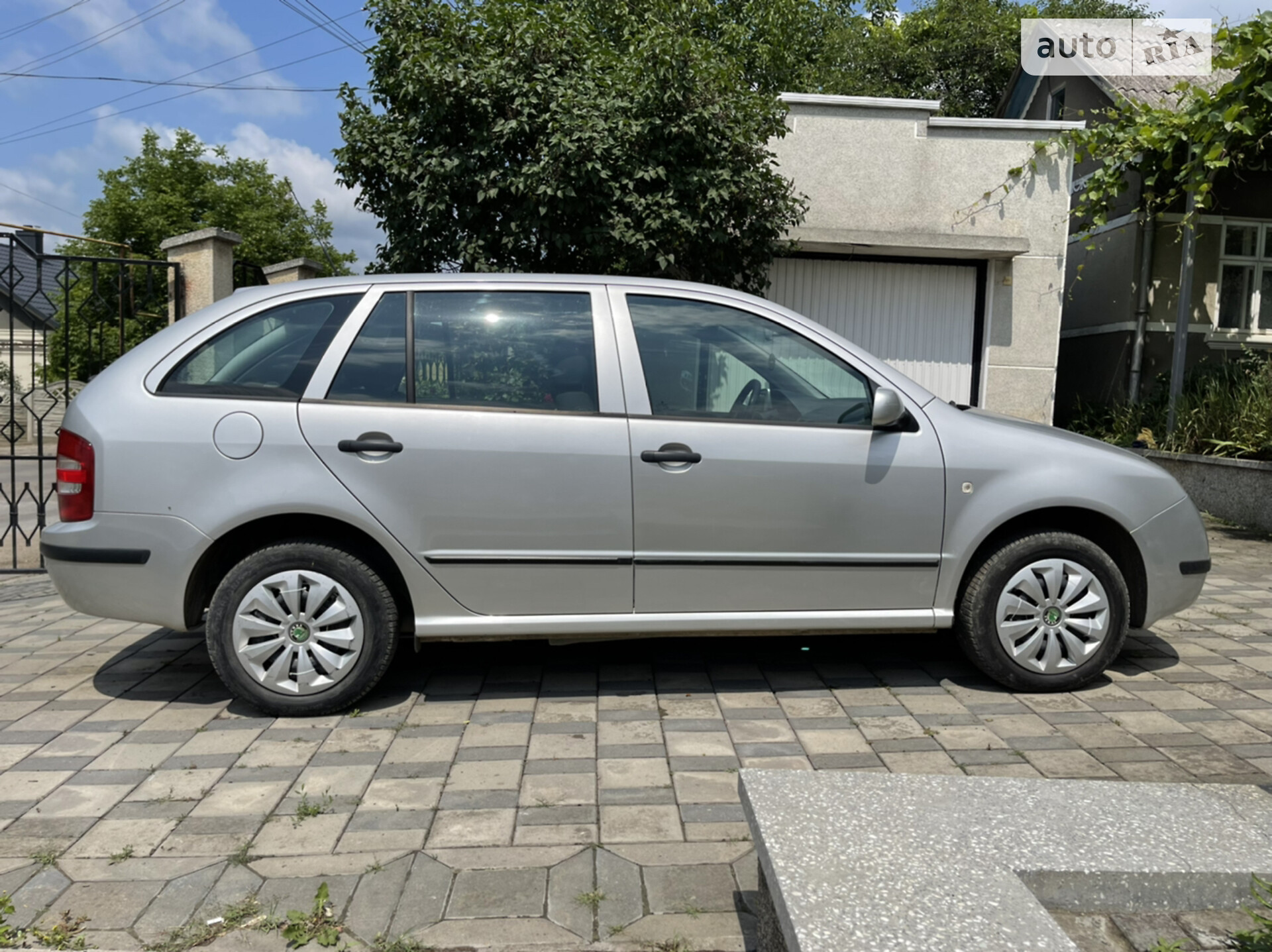 SKODA FABIA 2003