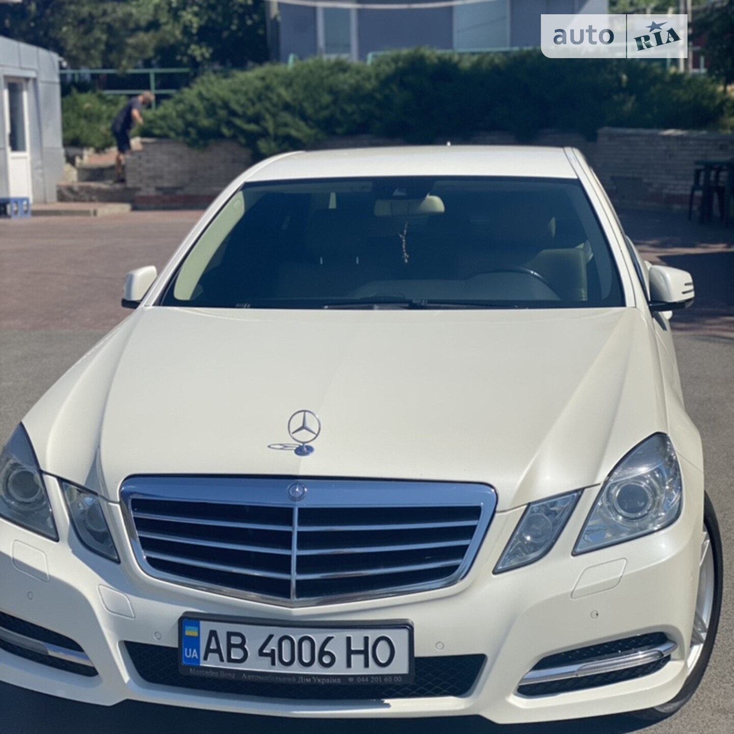 MERCEDES-BENZ E 250 2011