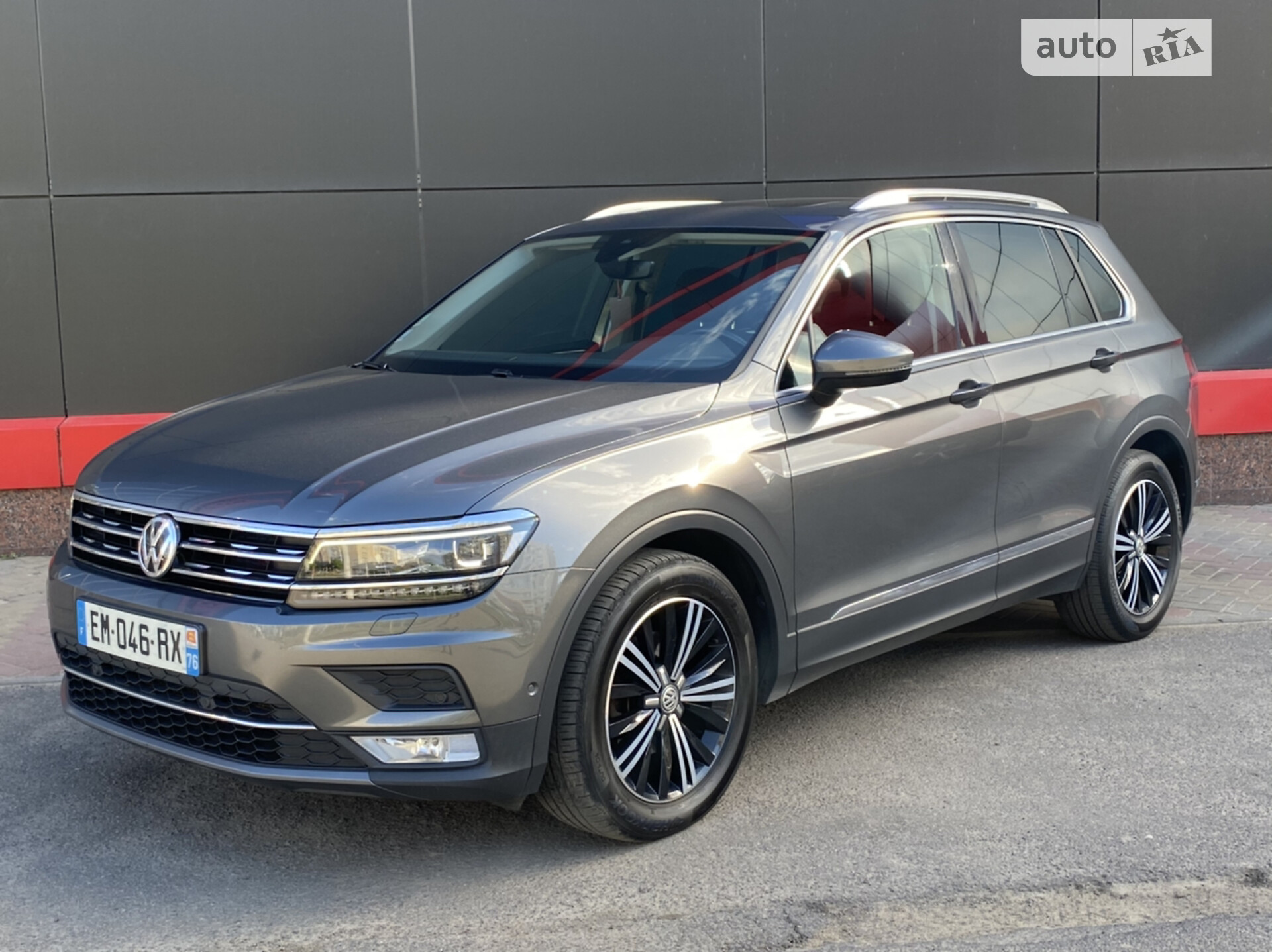 VOLKSWAGEN TIGUAN 2017