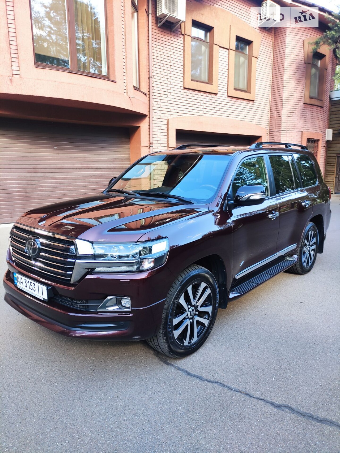 Головне фото звіту автомобіля TOYOTA LAND CRUISER 200 2018