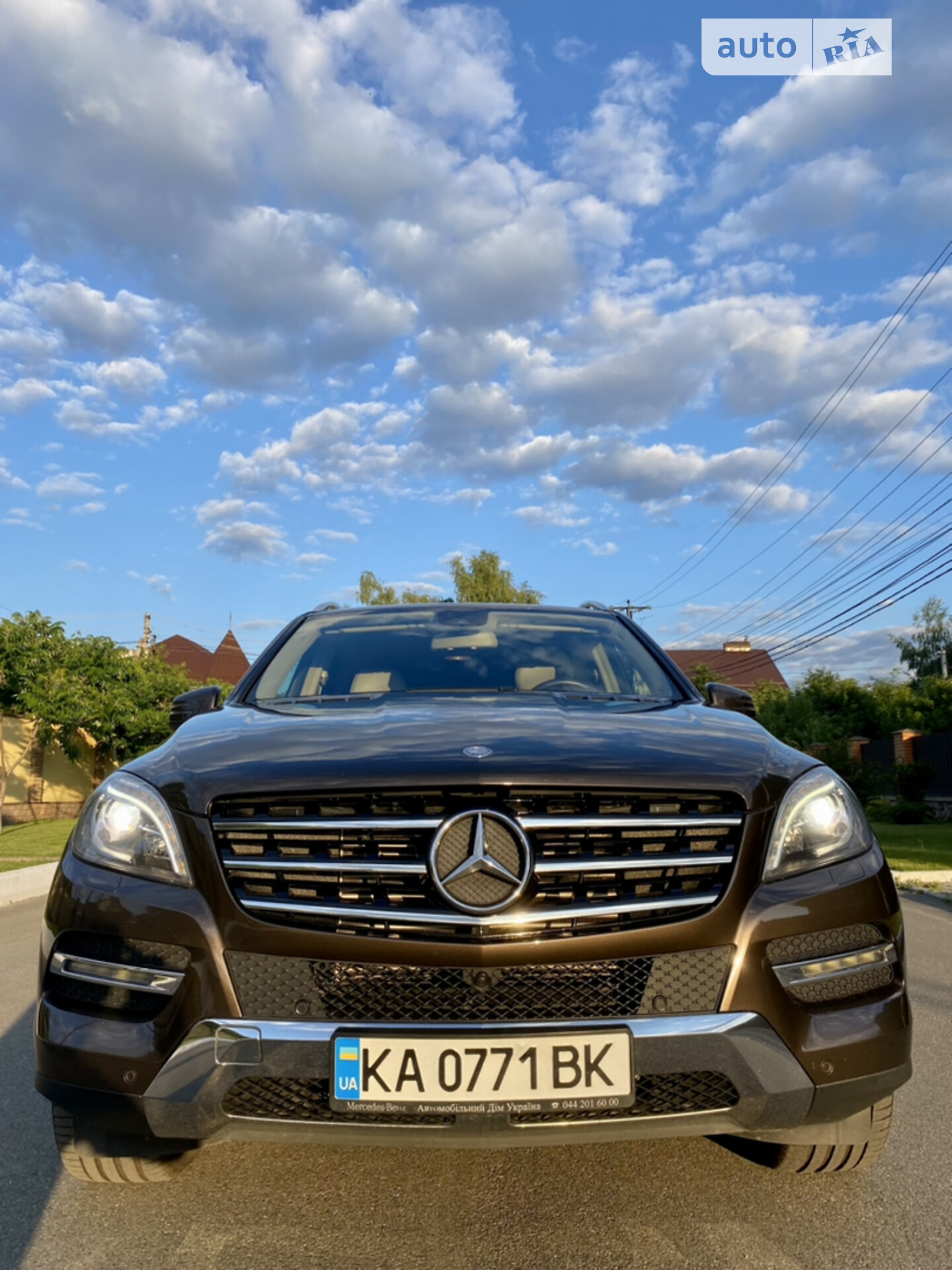 Головне фото звіту автомобіля MERCEDES-BENZ ML 350 2013