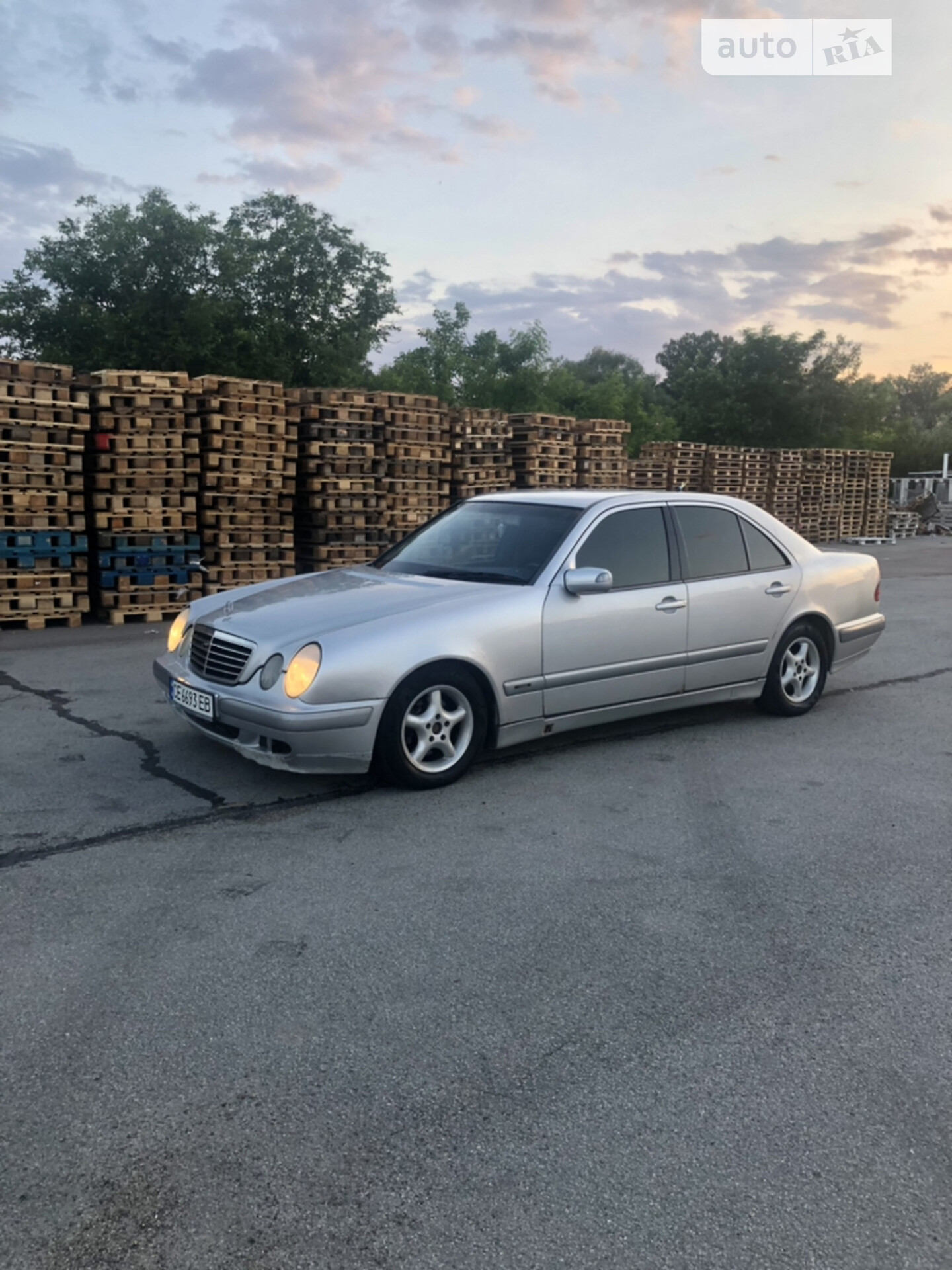 MERCEDES-BENZ E 200 CDI 2001