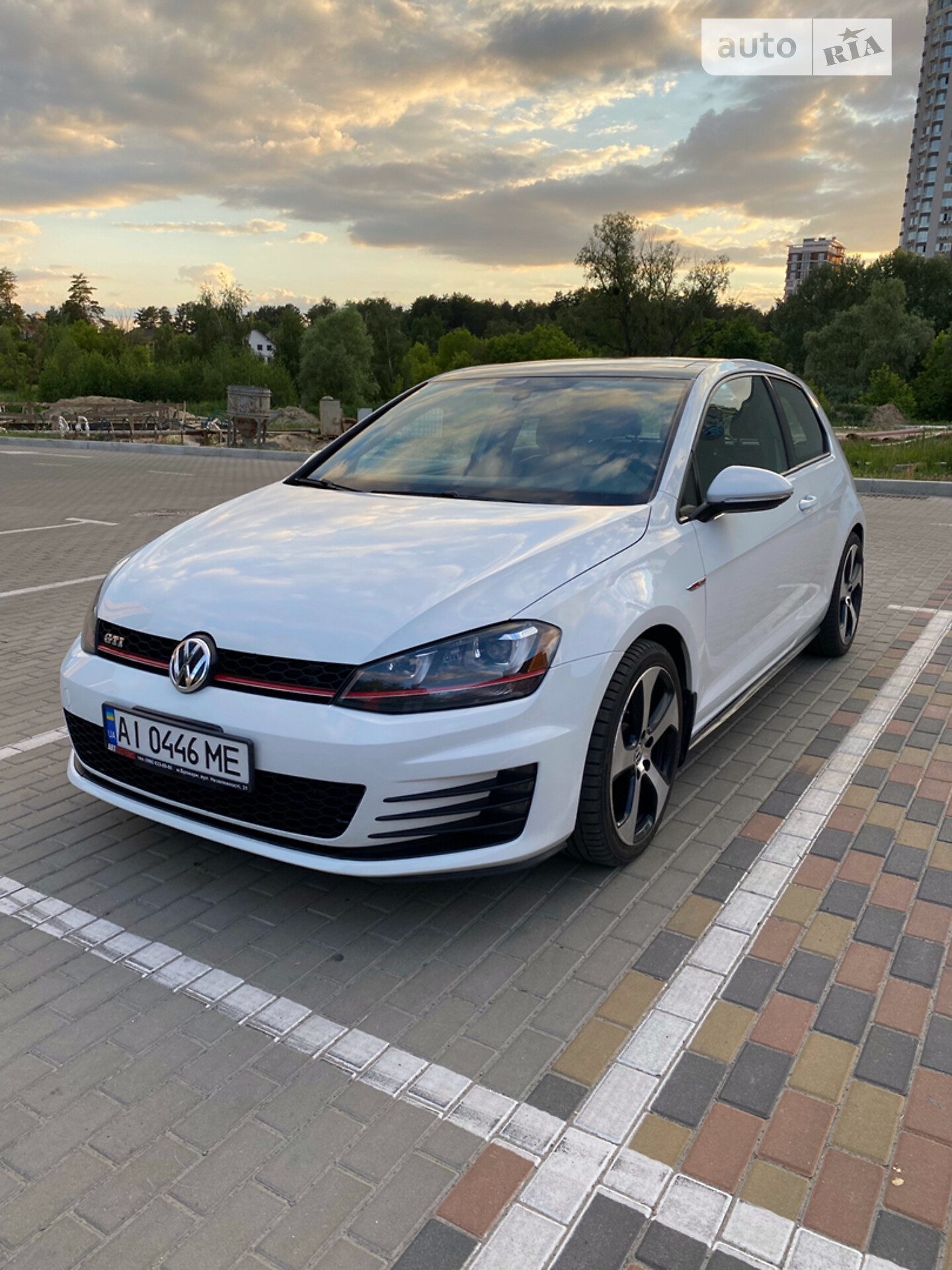 VOLKSWAGEN GOLF GTI 2014
