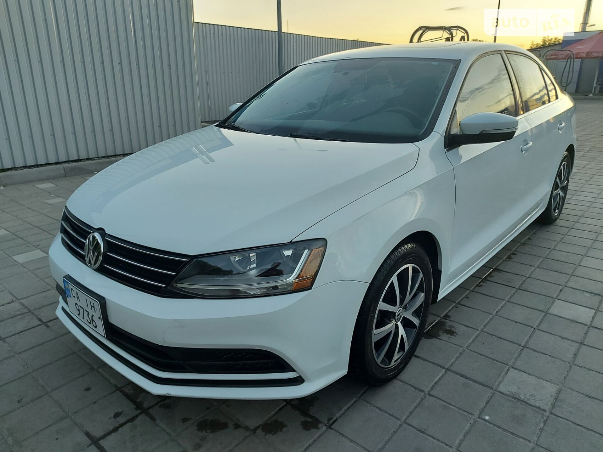 VOLKSWAGEN JETTA 2016