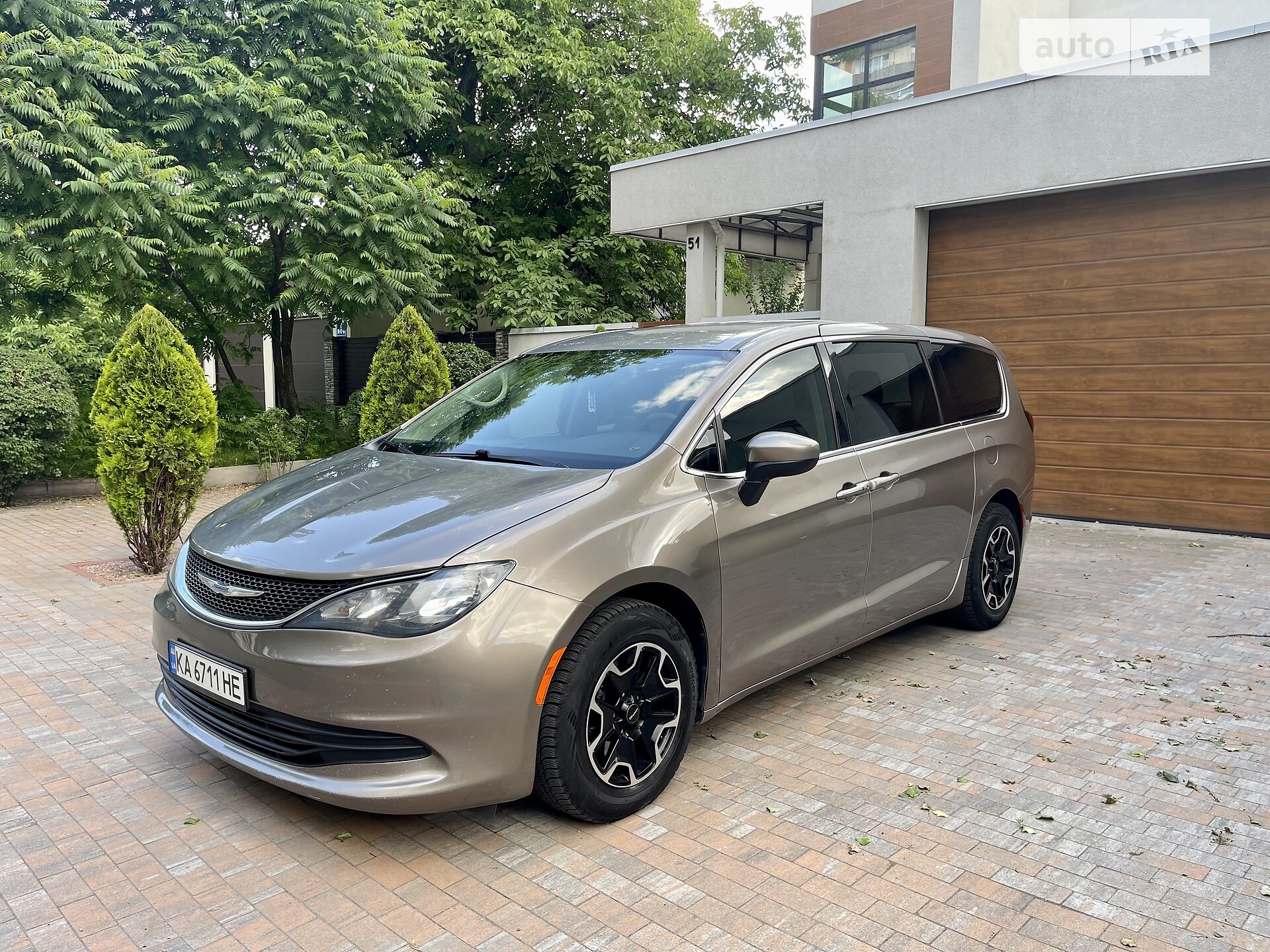 CHRYSLER PACIFICA 2016