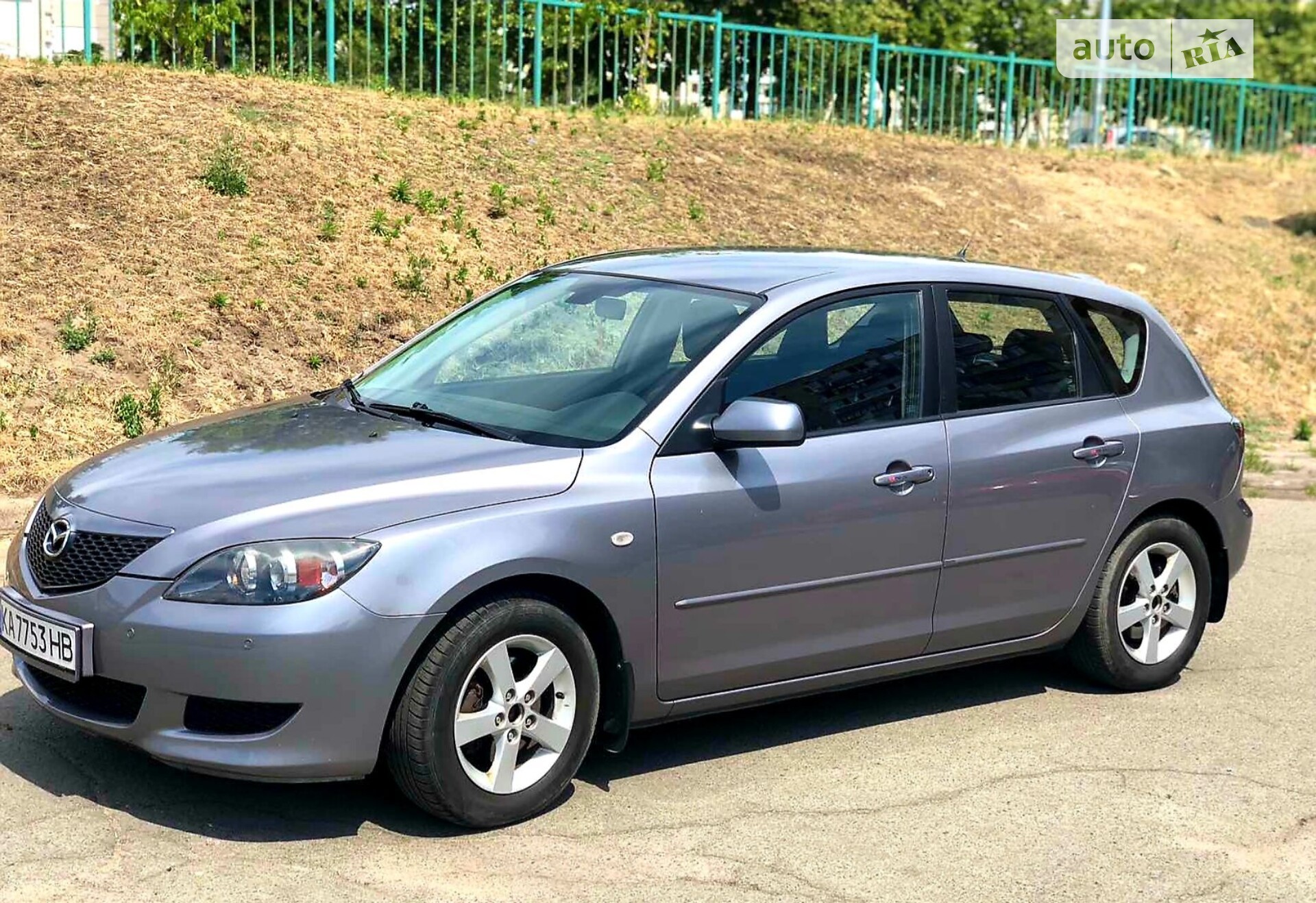 MAZDA 3 2005