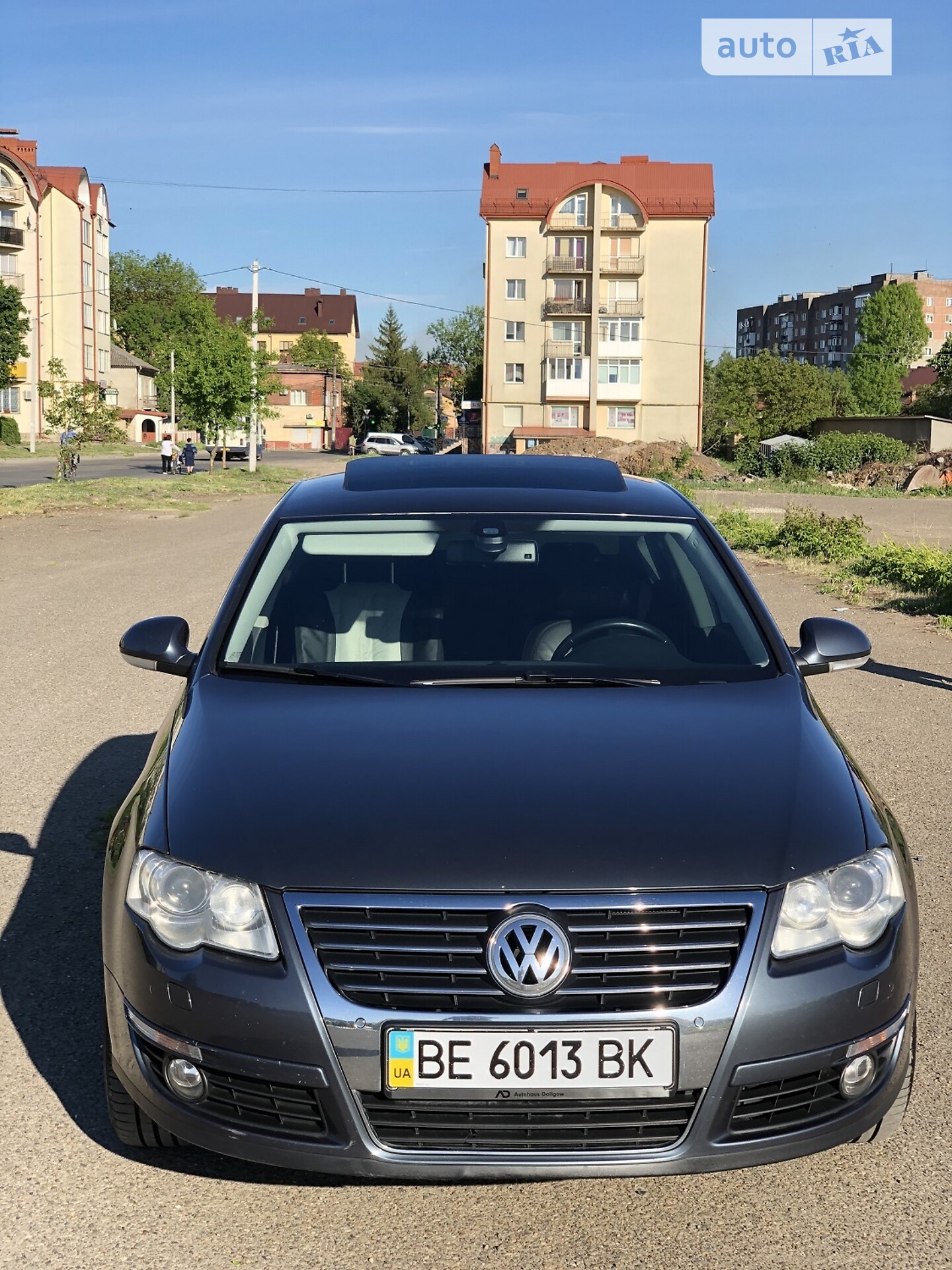 VOLKSWAGEN PASSAT 2009